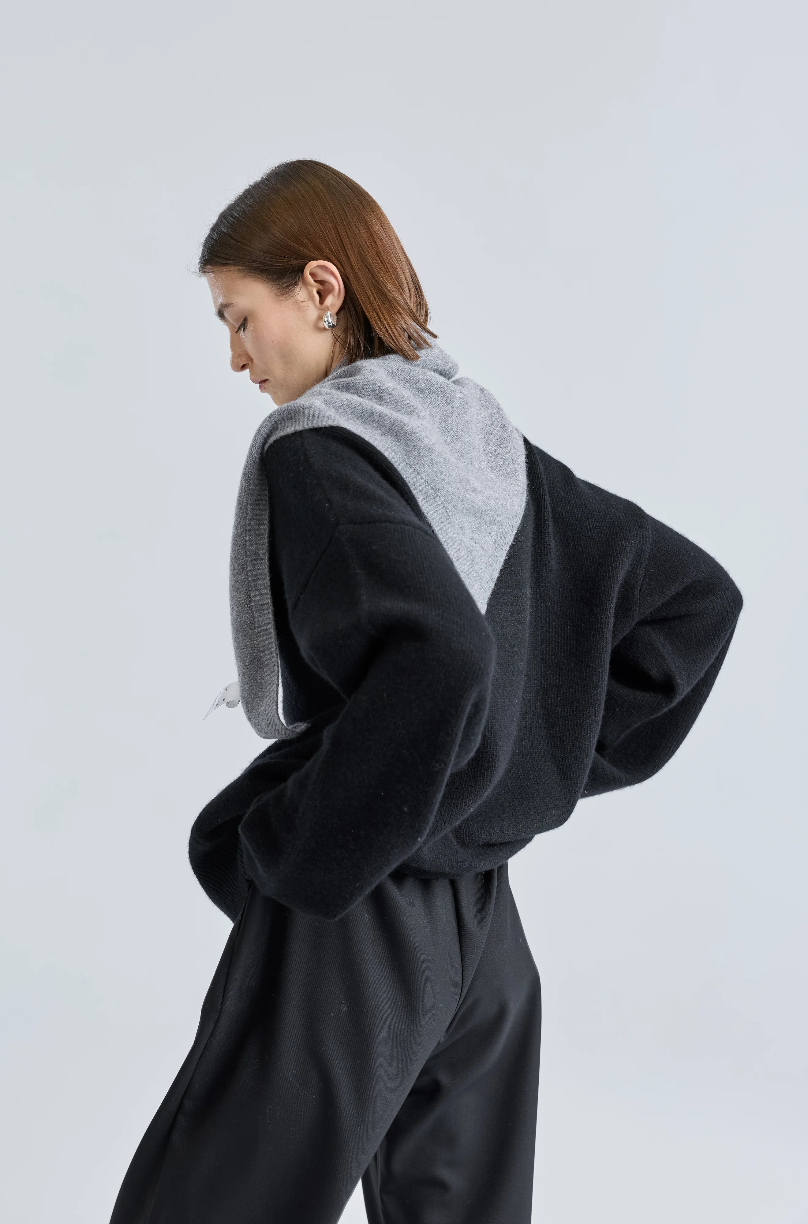 Triangle Neck Scarf | Almina Concept