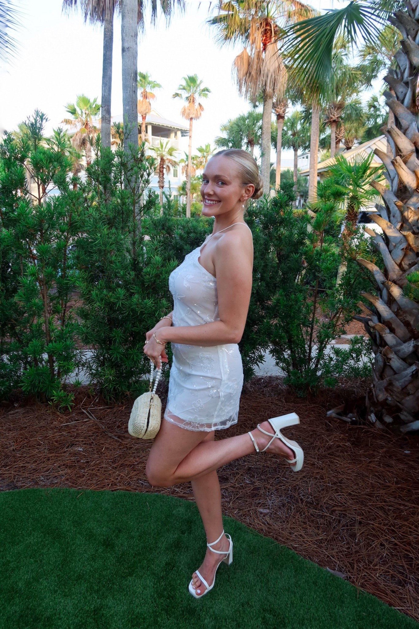 night one bachelorette 🤍✨💍🫶🏼🐚 

#LTKFindsUnder100 #LTKSummerEdit #LTKStyleTip