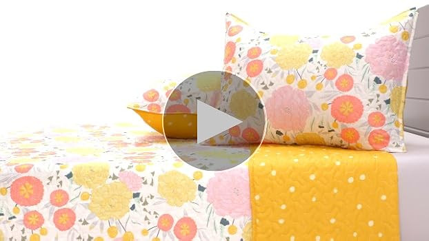Where The Polka Dots Roam Floral Quilt Bedding Set - Complete Floral Quilt Bedspread with 1 Pillowca | Amazon (US)