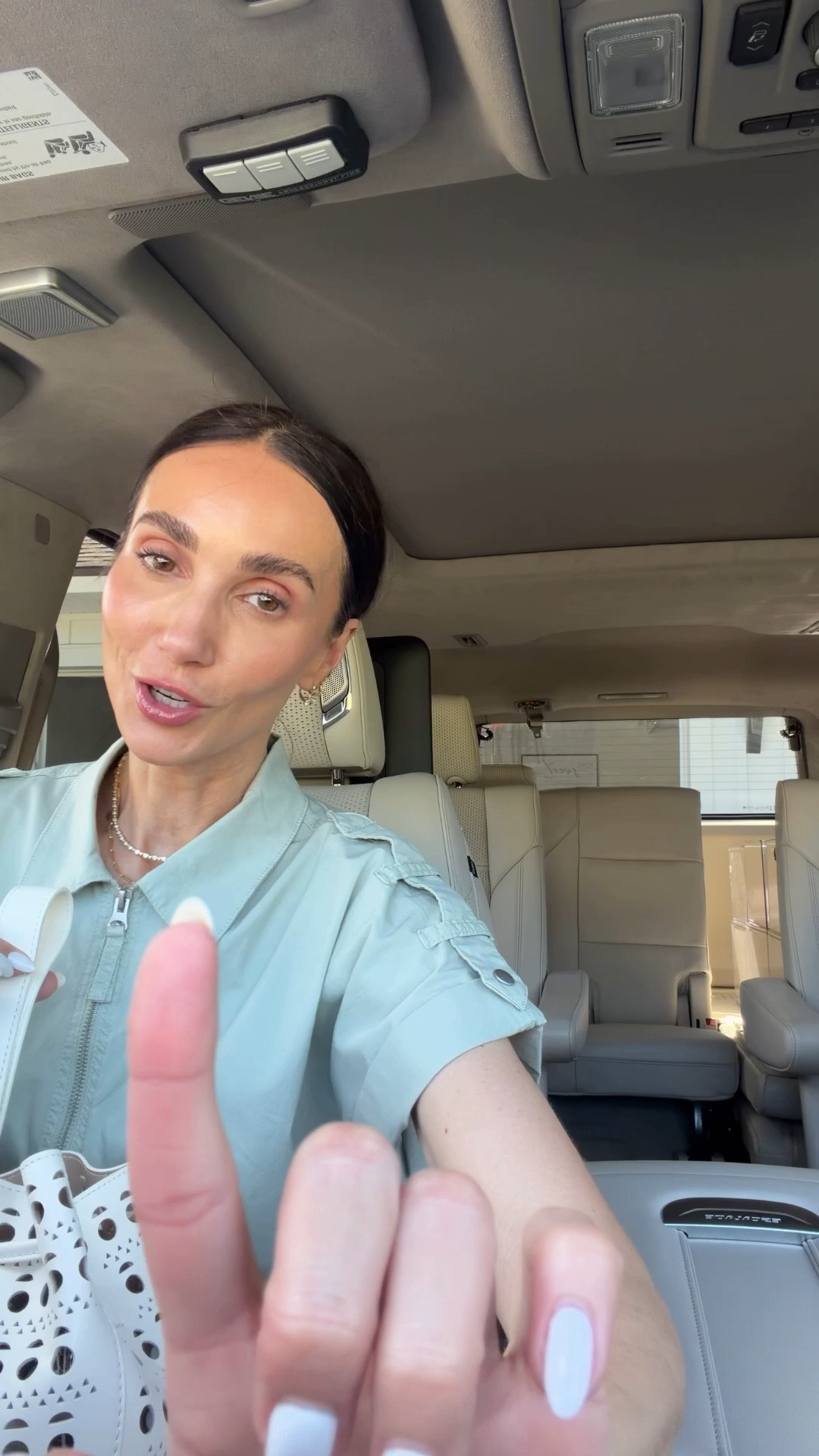 There is one thing totally worth sharing today ➡️ our favorite @it.cosmetics CC cream - got a major upgrade, new price orig $47 now $39 and it’s NOT a sale, the new price is here to stay 🎉 I’m wearing it right now in shade, neutral medium #ITCosmeticsPartner

#LTKOver40 #LTKSaleAlert #LTKBeauty