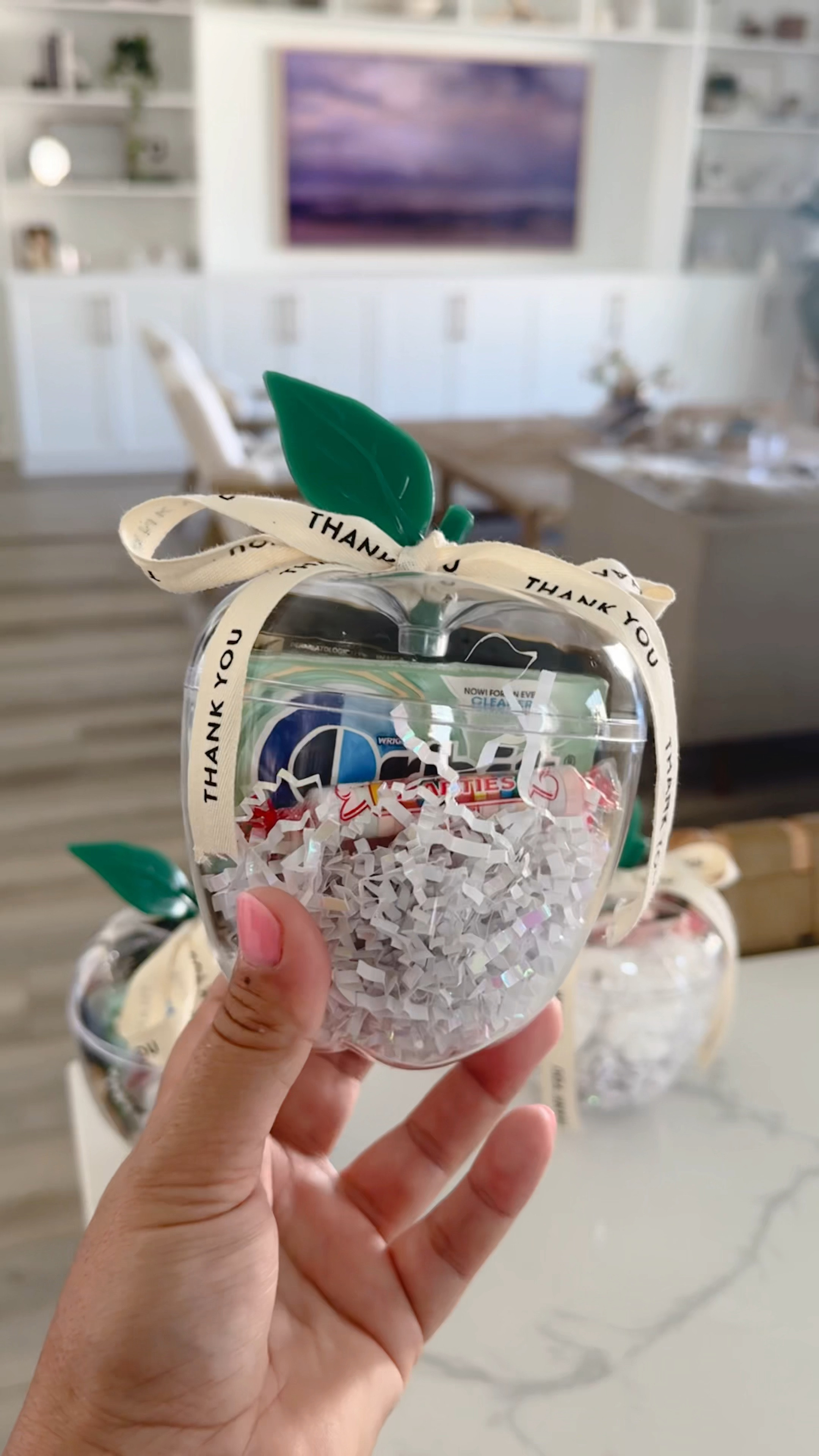 I fell in love with these apple containers from Amazon and knew they would make the perfect back to school gift for our teachers. When they’re done, they can use them on their desk for mints, tickets, etc.! 



#backtoschool #teachergifts #teachergift #teachergiftideas #amazon #amazonfinds #amazonbacktoschool #amazonteacher #amazonhome

#LTKVideo #LTKBacktoSchool #LTKFamily