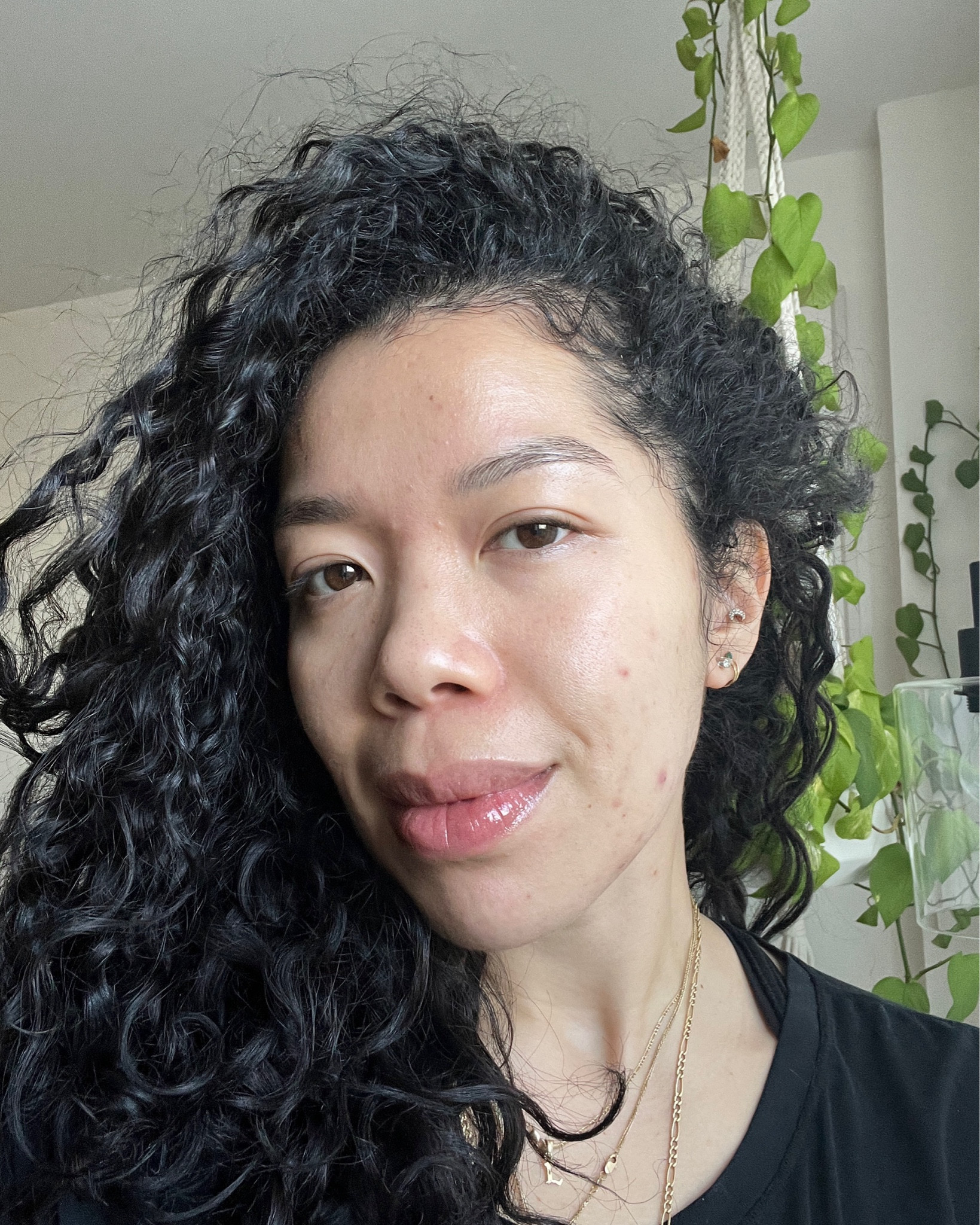 #NoFilterSelfie with iliabeauty 

I'm trying their C Beyond Triple Serum.

Unlike other products I tested and shared, this is more of an SPF serum, with vitamin C and Niacinamide that leaves a glowy finish. It's a godsend for those hectic mornings when a full skincare routine and skin tint is out of the question. There is absolutely *no coverage* so if you're trying to hide any dark circles or zits — this probably wouldn't be good for you unless paired with a concealer. I love its skincare aspect since my face looked brighter over time, and nourished when used alone.

Swipe to see the before pic.

#naturalglow #cleanskincare #easyskincare #sephorafinds #sephorafavorites 

#LTKBeauty