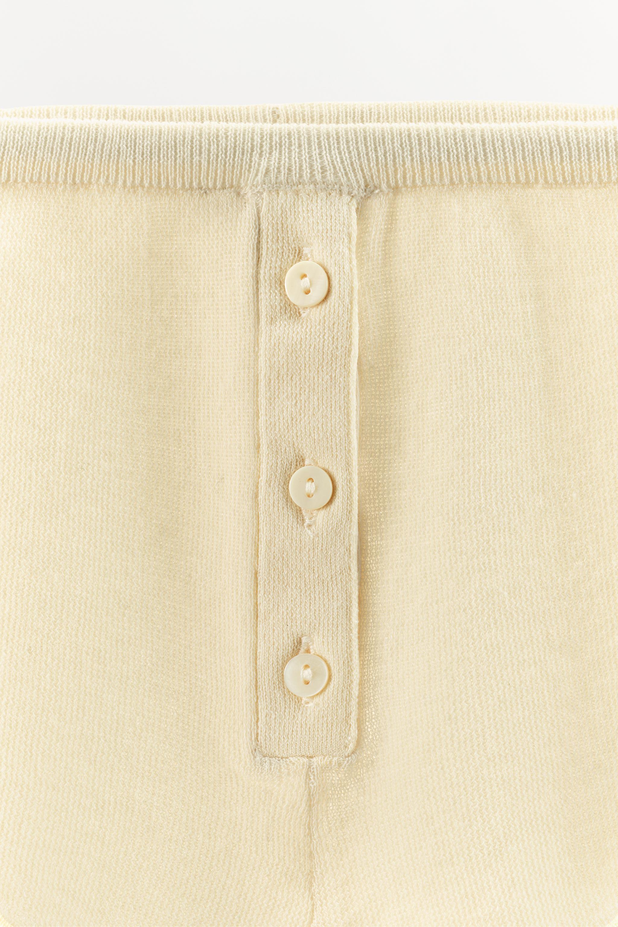 MINI SHORTS WITH COTTON BUTTONS | Zara UK