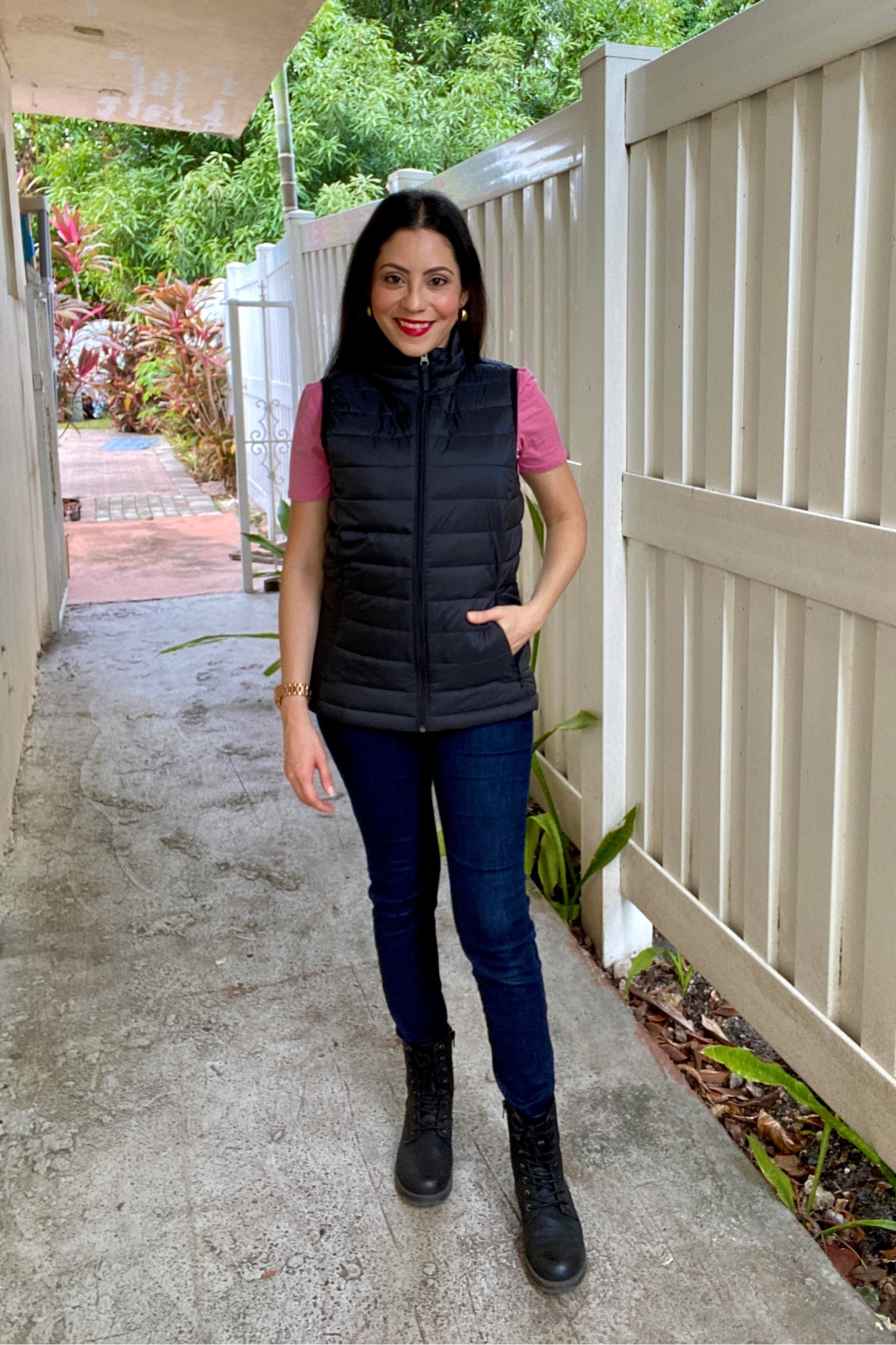 Amazon essentials lightweight water-resistant puffer vest in size extra small. Available in many more colors! 🖤

#LTKunder50 #LTKFind #LTKSeasonal