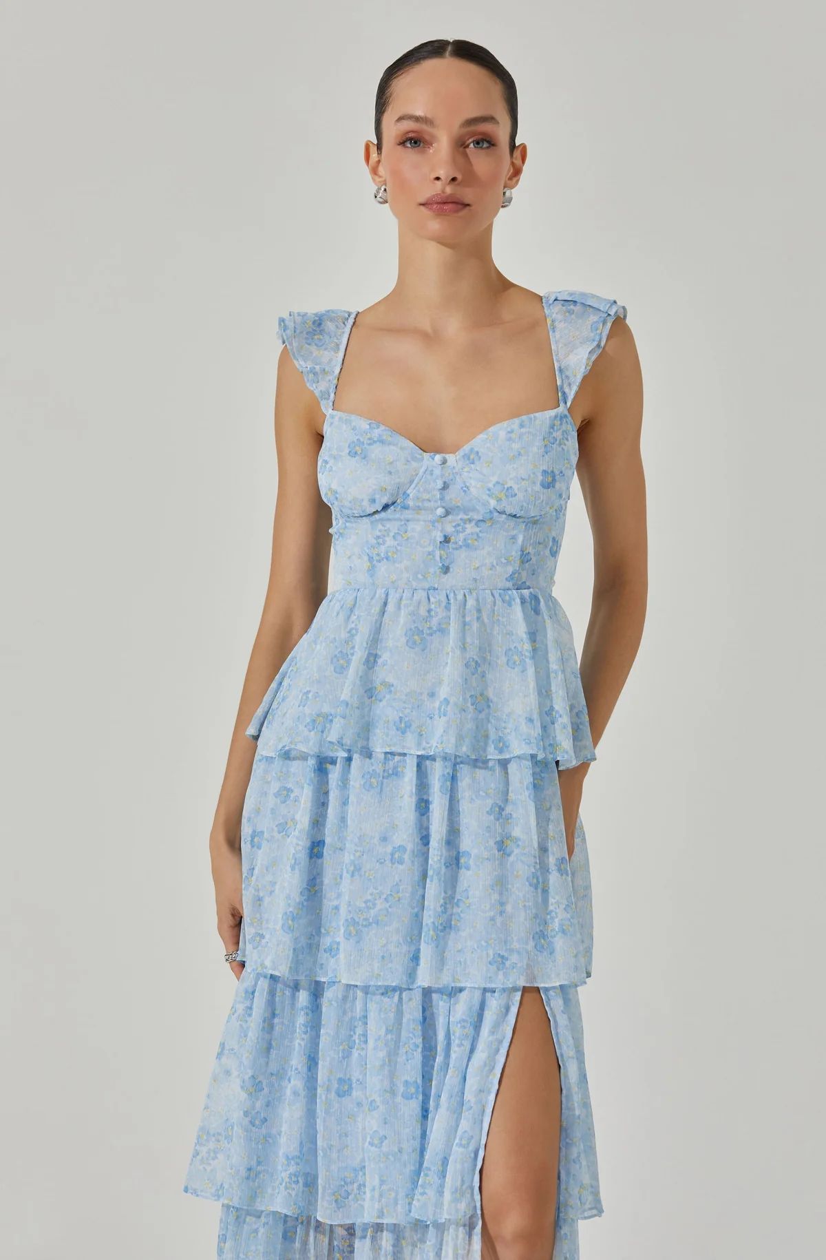 Midsummer Floral Tiered Maxi Dress - Blue floral / XS | ASTR The Label (US)