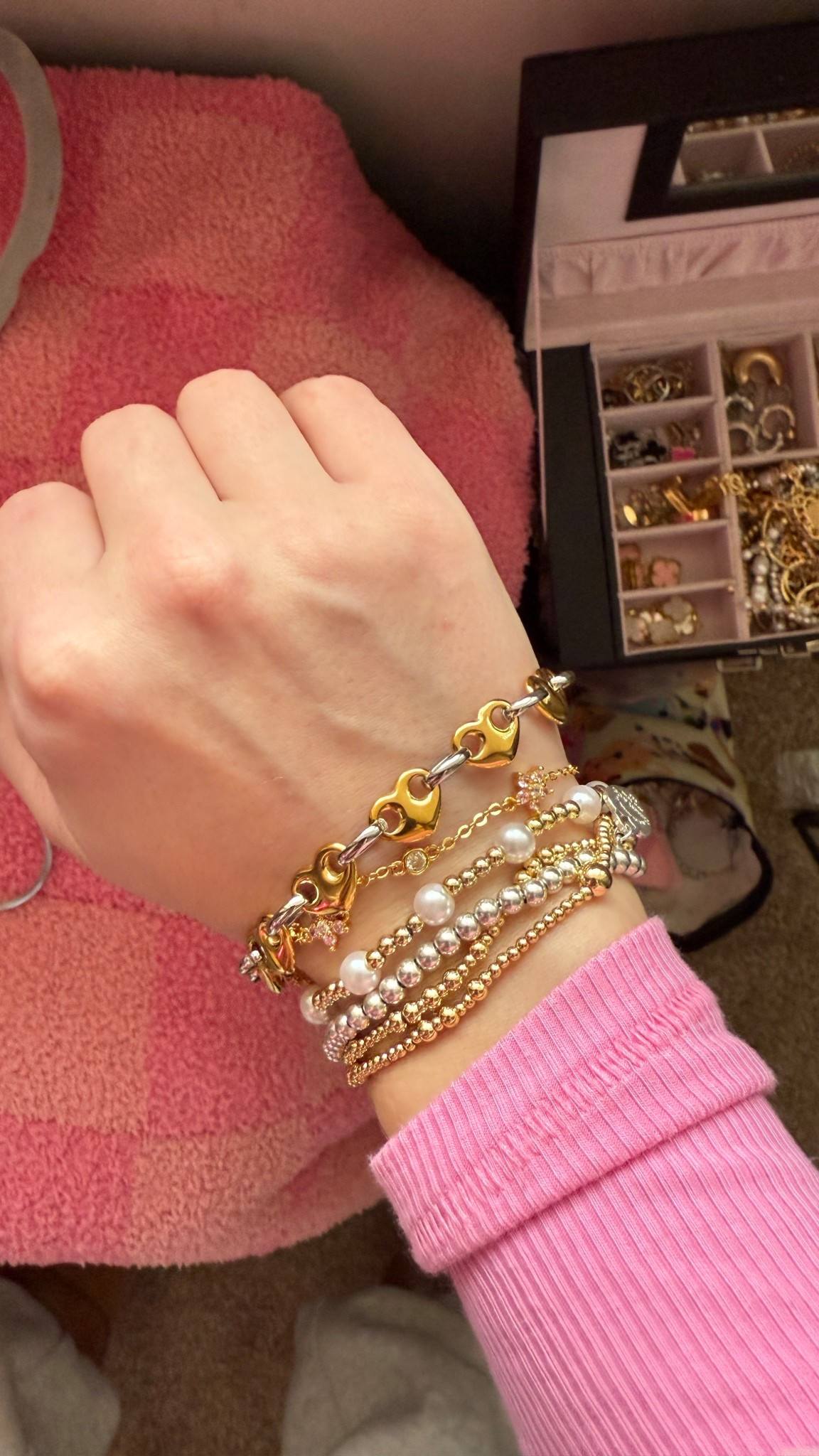 Mixed metal girlies - this new heart bracelet is TO DIE FOR and goes with all jewelry!

#LTKSeasonal #LTKootd #LTKValentine