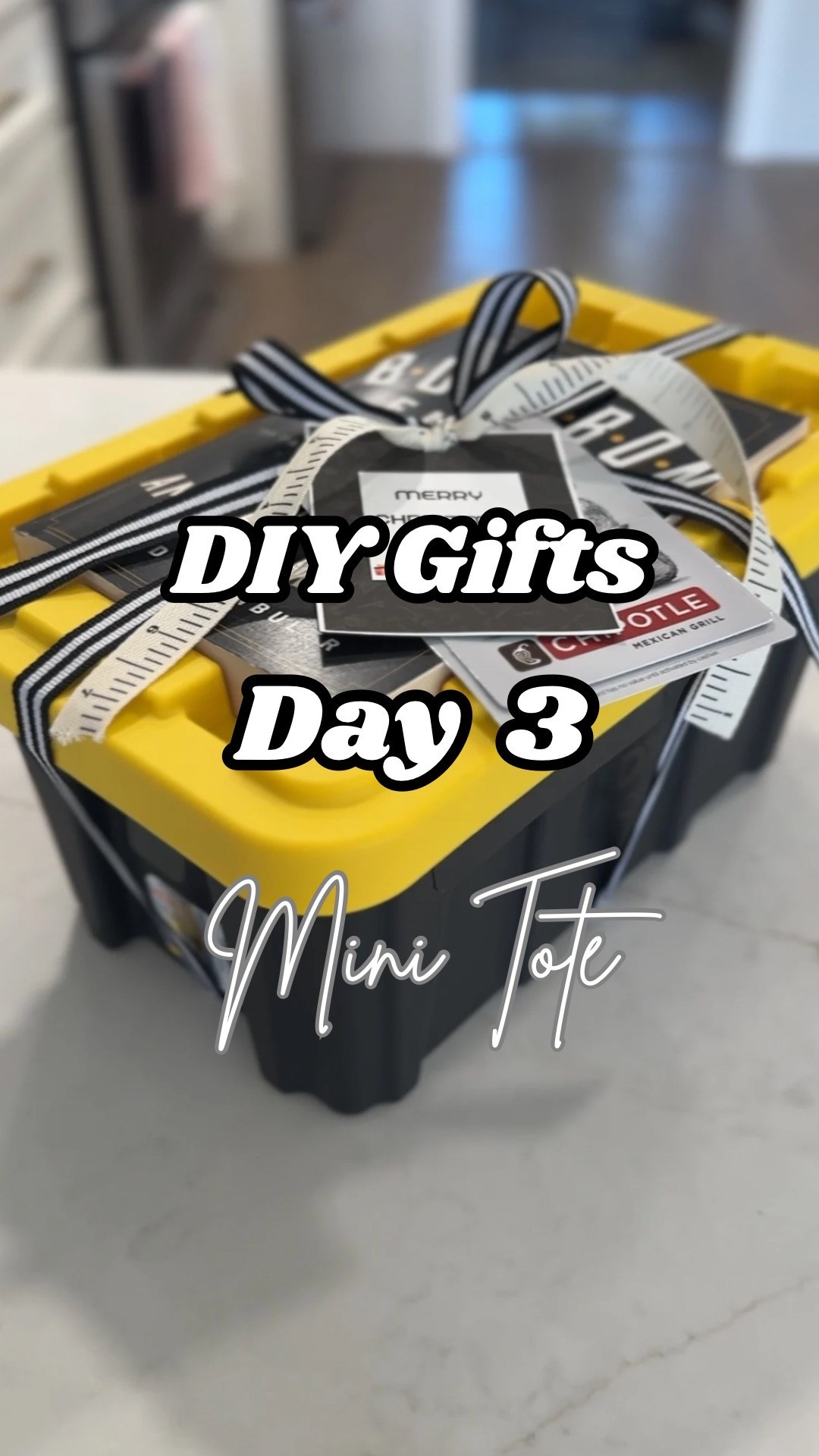 DIY mini tote gift! 