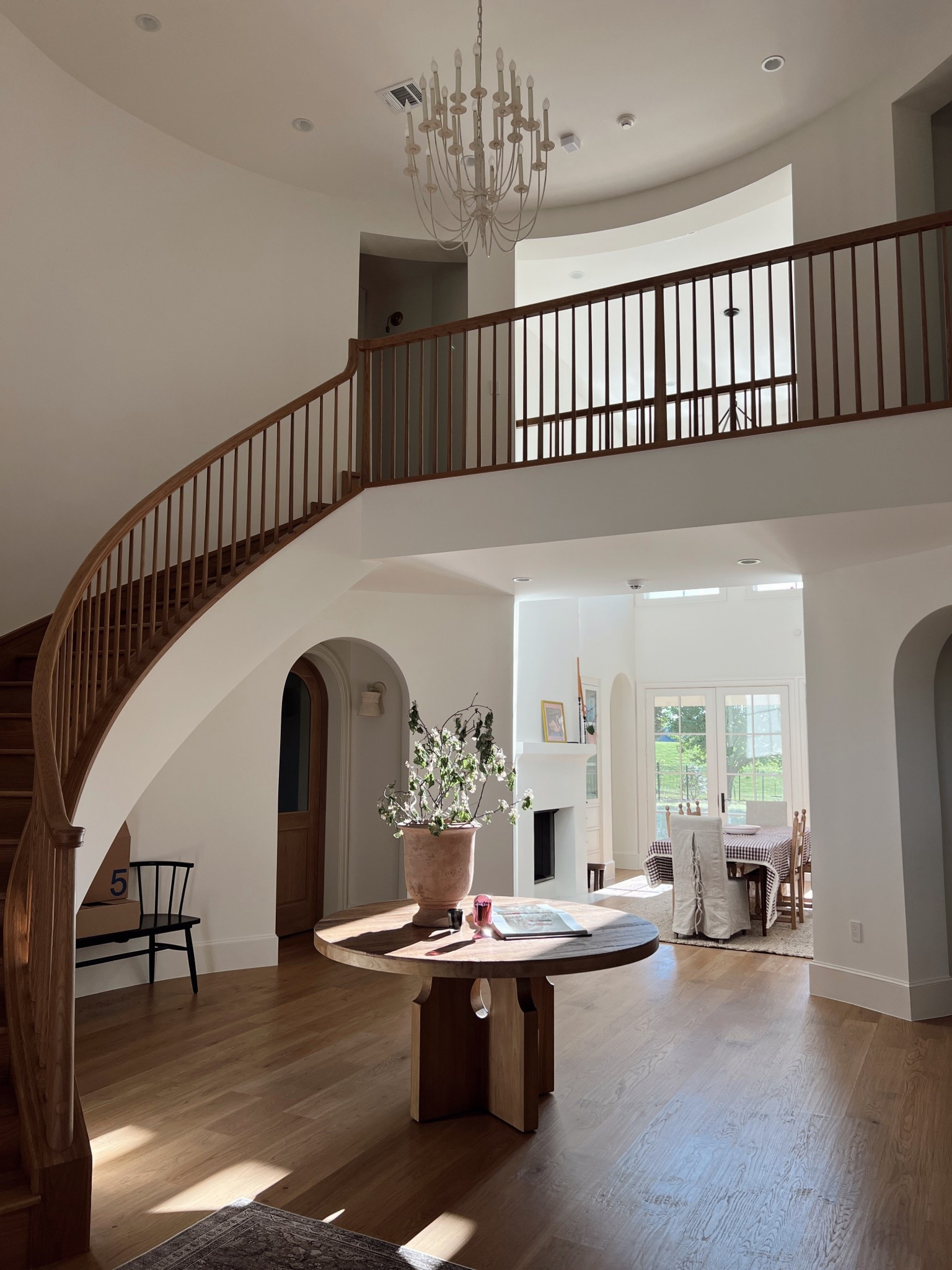 This dining table is the perfect entry table, I stand on that  

Entry
Entry table
Interior design
Home style
Natural home 
Home decor
Interior decor

#LTKFindsUnder100 #LTKHome