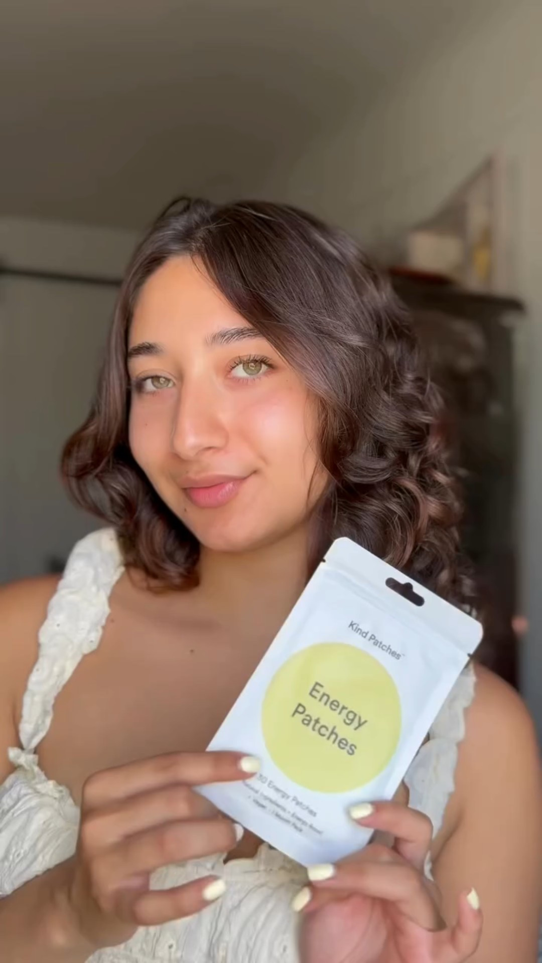 💛 @kind.patches if you know me, 2pm is my nap time, but we are cutting that down with Kind Patches - this is what’s keeping me pushing through the day while I’m doing a meeting or creating content 

#kindpatches#wellness#energypatch
