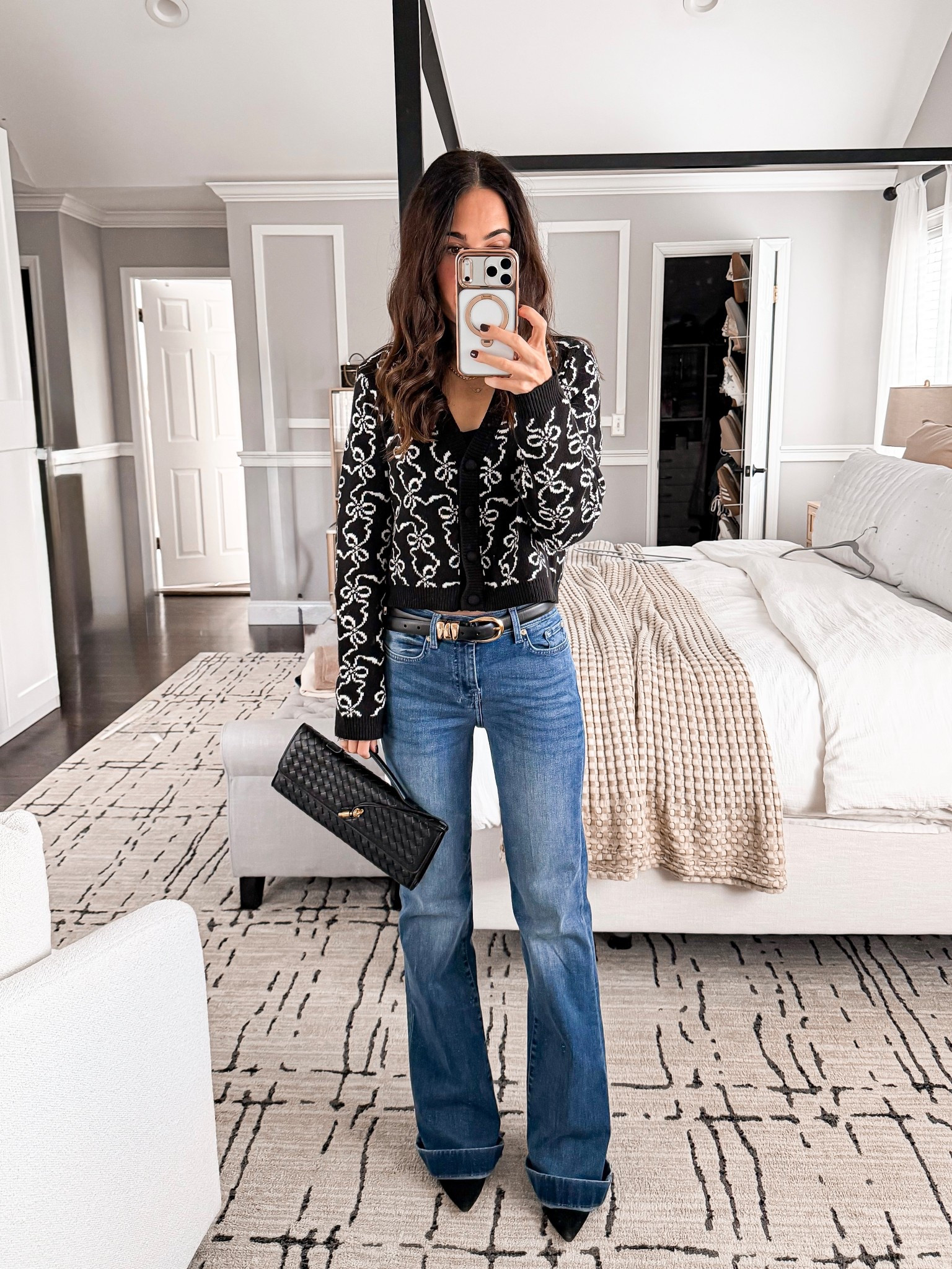 Obsessed with this bow cardigan 🤍✨
It’s under $40 and looks so high-end.
And my new favorite flare jeans? 60% off right now 🙌🏻
Such a flattering, easy outfit for holiday dinners or date night!

@Nordstromrack #nordstromrackpartner #rackscore 

#LTKSeasonal #LTKHoliday #LTKGiftGuide