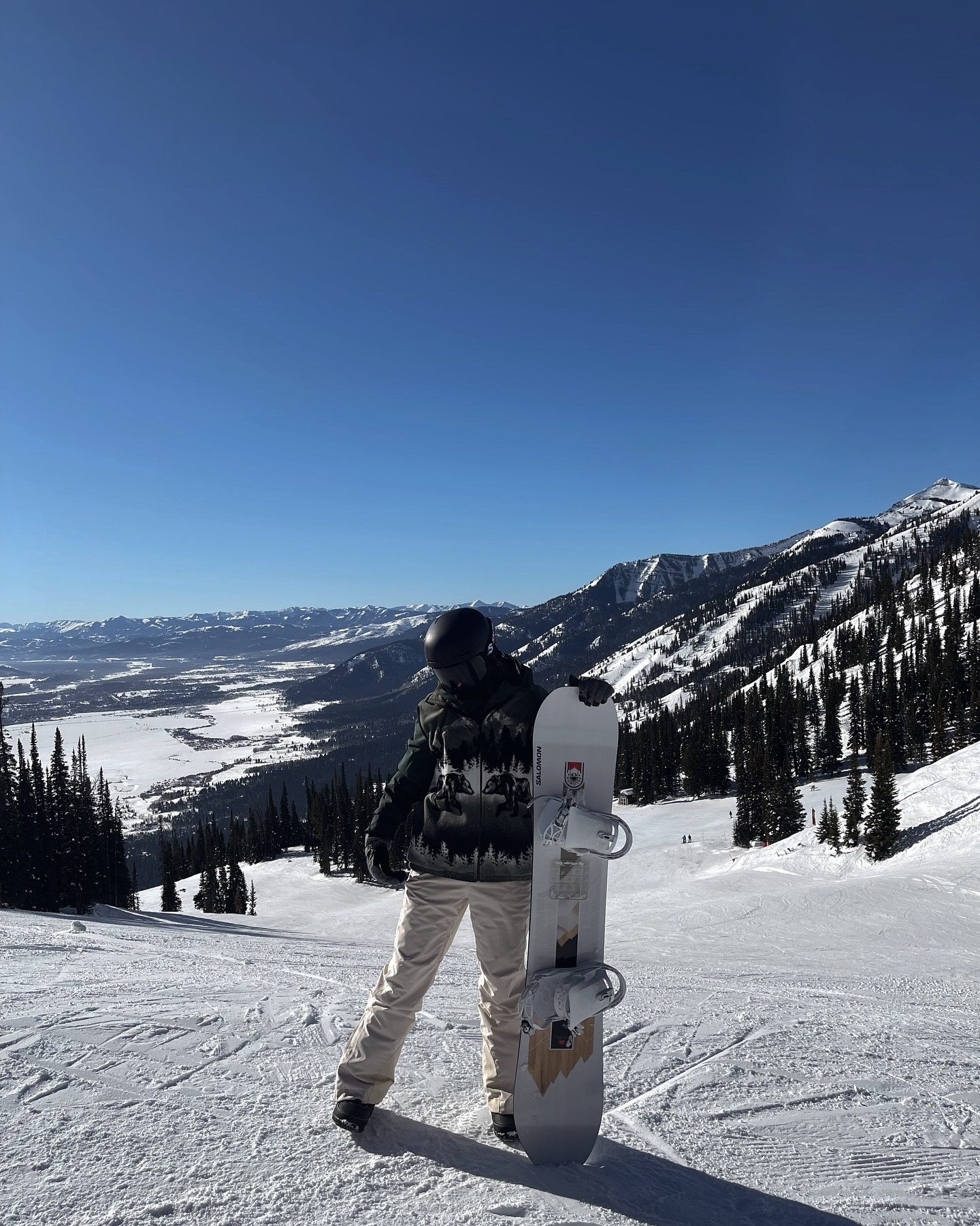 if you’re gonna be dumb you gotta be tough🤪🥲 #snowboarding #halfdays #snowboardingoutfit #winterstyle #skioutfit

#LTKSeasonal #LTKActive