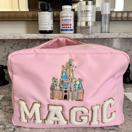 Disney makeup bag ✨🏰💓


Stoney clover, Disney world, makeup bag, travel finds, travel accessories, Etsy find 

#LTKFind #LTKSeasonal #LTKtravel