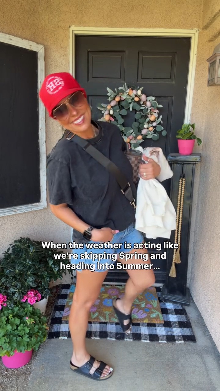 OH Southern California is messing with us, 83 degrees at my son’s baseball game today, say what?! It’s February😎

AND, I’m an outfit repeater, but I linked my faves, comment SHOP