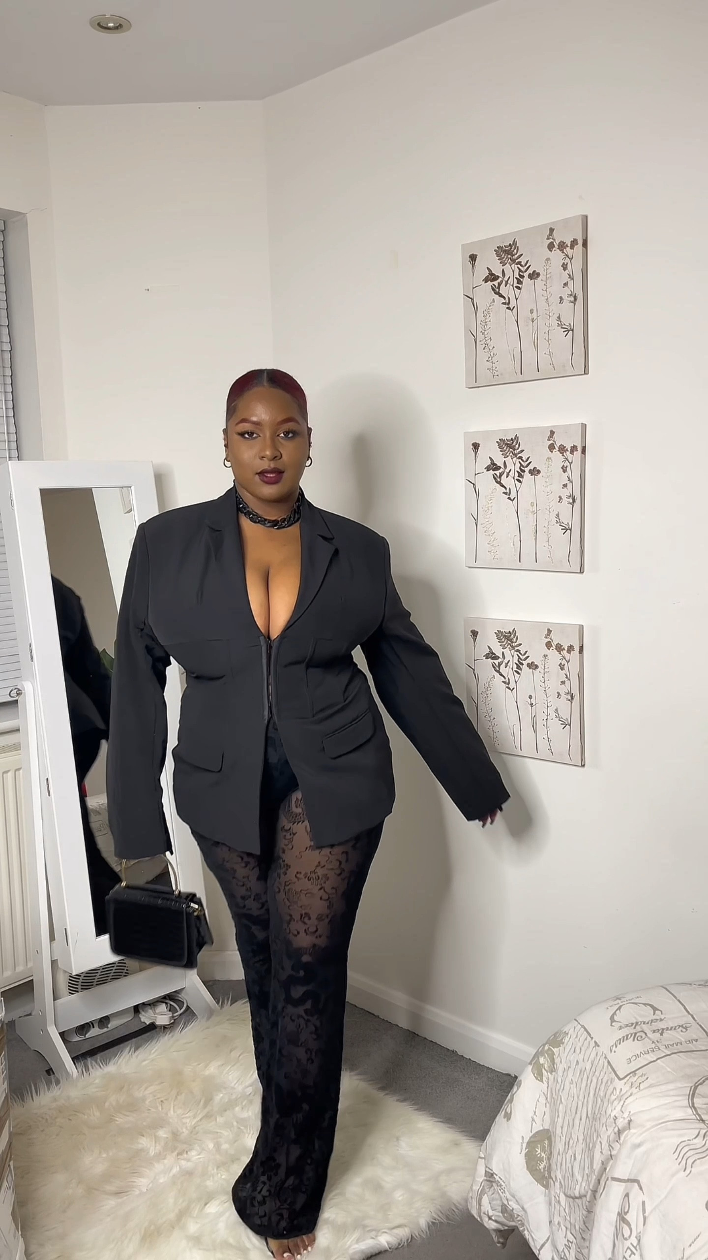 All black blazer outfit perfect for the curvy and fuller bust girls♠️ This is the only type of blazer I own because it’s what I think suits my curves the best. Low cut neck and snatched corset waist

Ootd, blazer, corset, date night, all black, monochromatic, mesh pants, Curvy, midsize, plus size, size 16, size 14, styling inspo, Stok



#LTKmidsize #LTKstyletip #LTKplussize