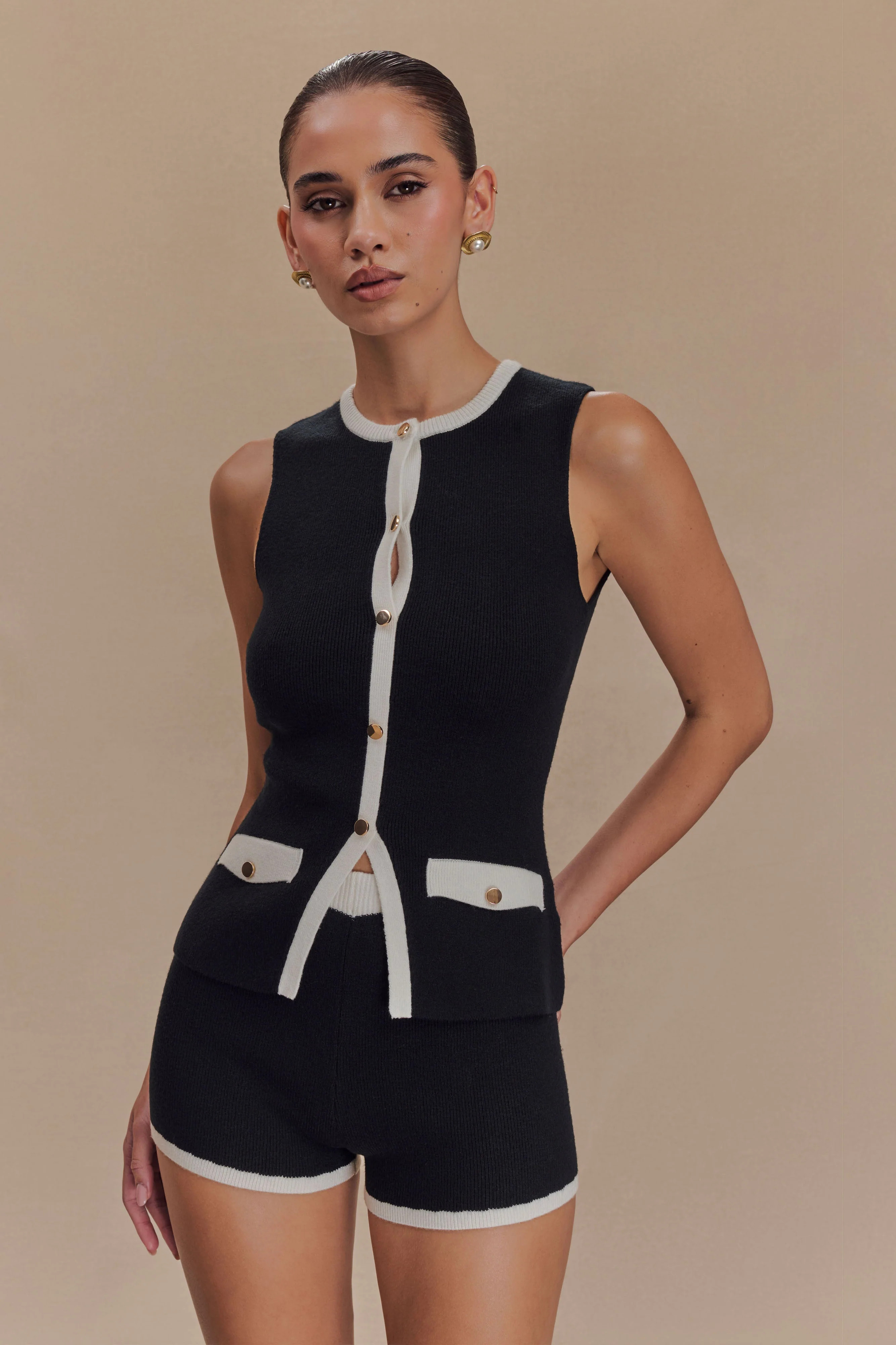 Julianne Contrast Knit Top - Black/White | Meshki UK