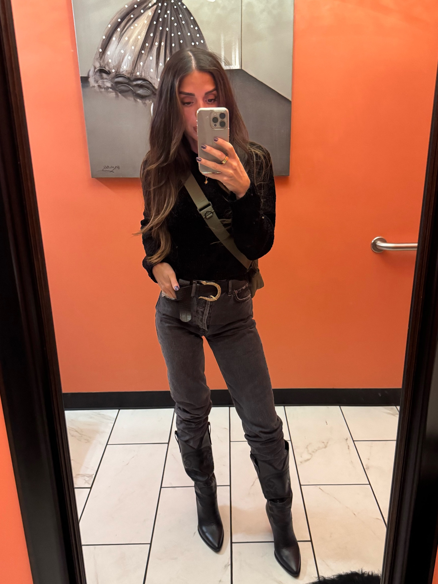 An all black moment. Agolde denim is always a win  

#LTKStyleTip #LTKSeasonal #LTKU