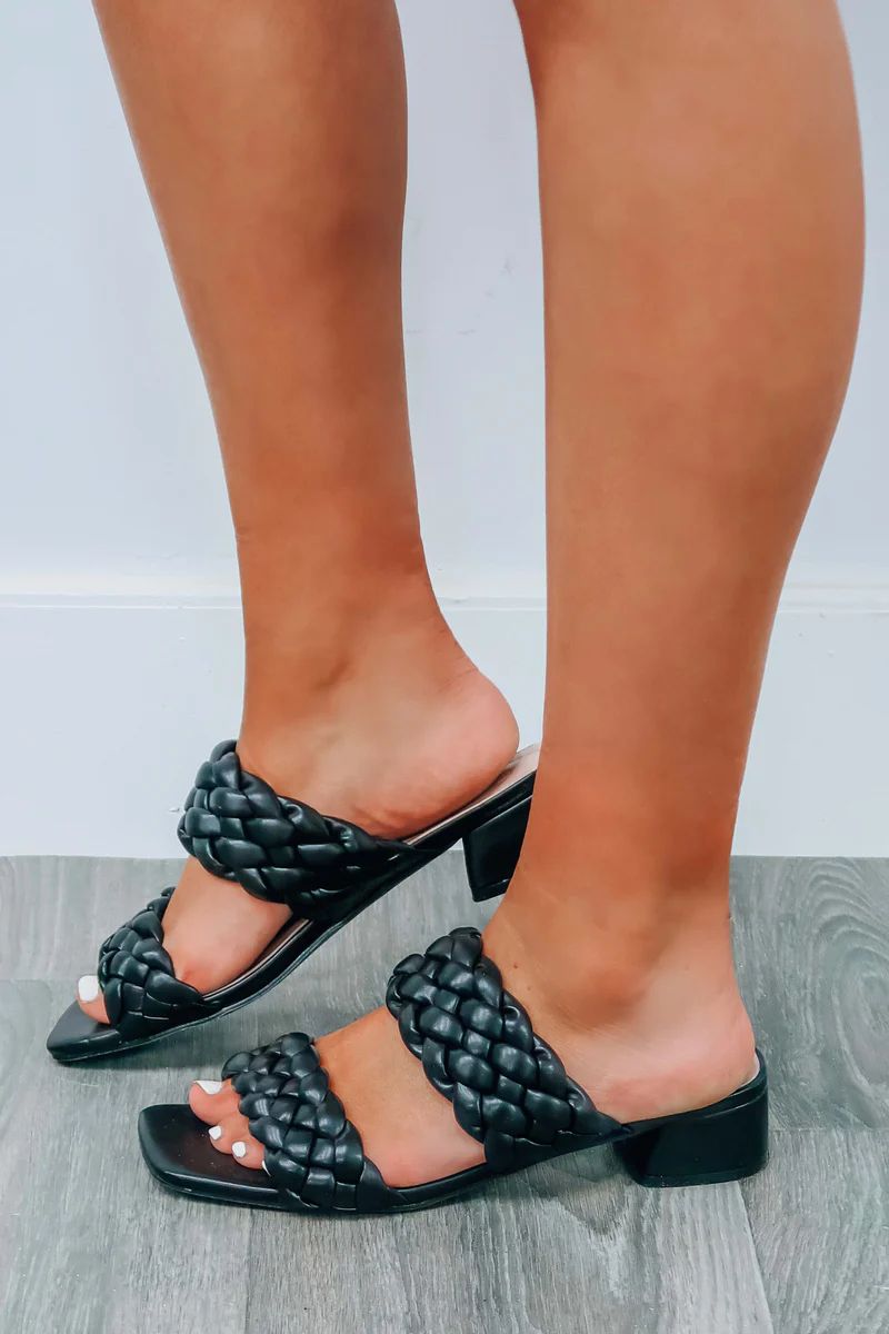Right Direction Sandals: Black | Shophopes