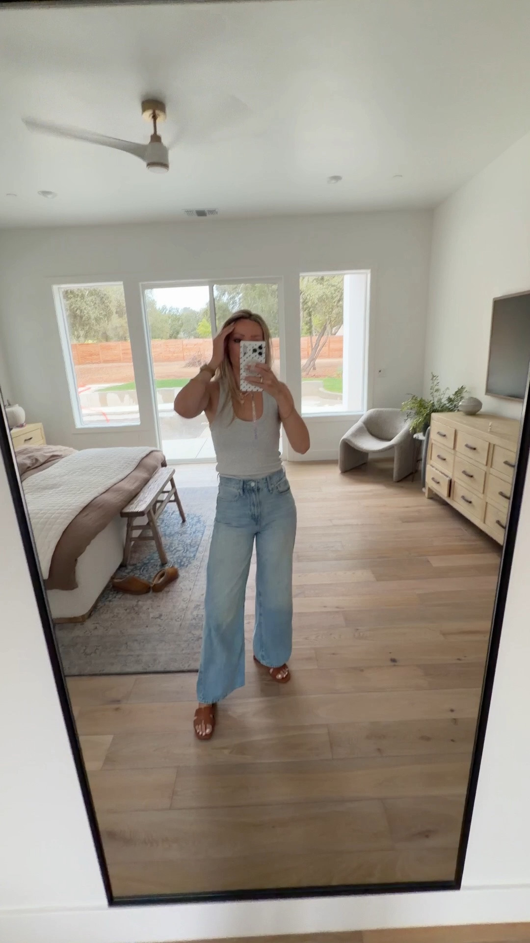My fave Amazon jeans for transitioning into fall. Wearing size 26 regular