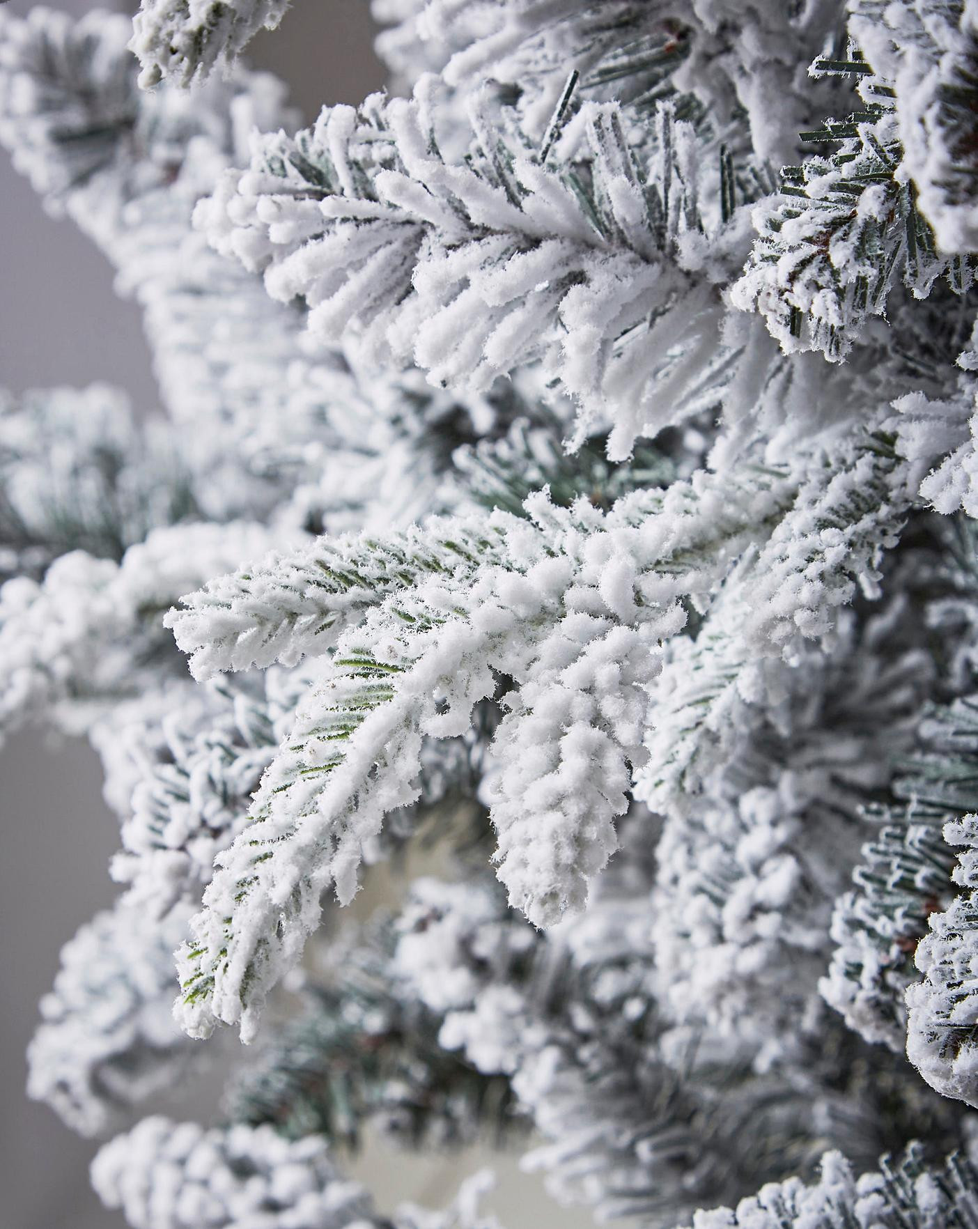 Chrismtas Lapland Snowy Tree | JD Williams (UK)