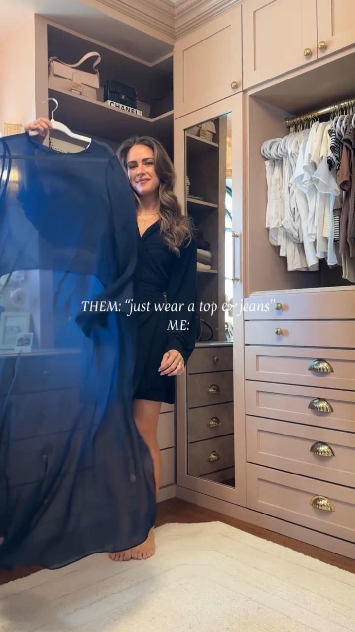 GDWM ✨ for a girls night 
This cape top is so chic I'm obsessed it's linked on my IG!!


#LTKootd #LTKgrwm