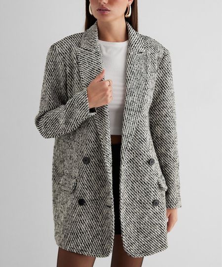 Tweed double breasted jacket 
Minimal timeless outfit 
Fashion