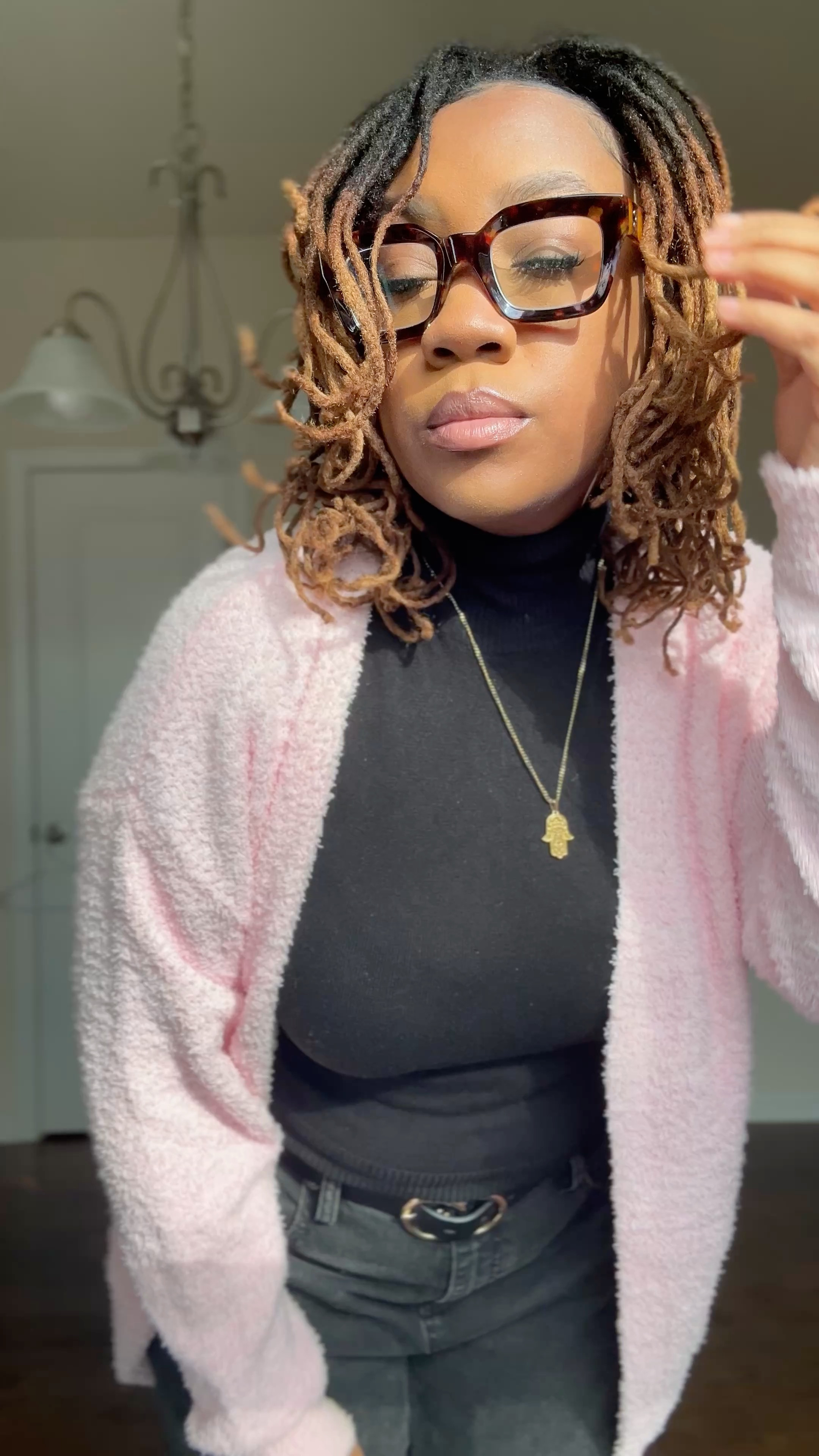 This pink sweater brings a nice pop of color! Very cutesy! And classy! Midsize Style! 💖 

5'5
170lbs
Size M/L 

 #LTKSeasonal #LTKMidsize #LTKStyleTip