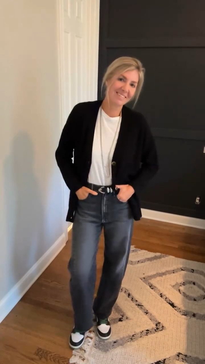 We love a black cardigan for winter!  So many ways to wear with things in your closet 🖤

#LTKVideo #OOTD #StylingTips #PersonalStyling #effortlesstyle #WinterFashion #personalstylist #nashvillestylist #StyleOver40 #LTKVideo

#LTKOver40 #LTKStyleTip #LTKSeasonal