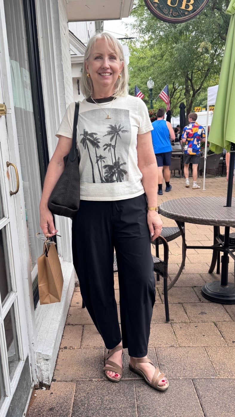 Get 20% off on this tee and other Madewell finds when you click through my link here to Madewell and use the code. Be sure to copy the code before you click through. The tee runs TTS and the Ruti pants do too.

#LTKxMadewell #LTKootd #LTKOver40
