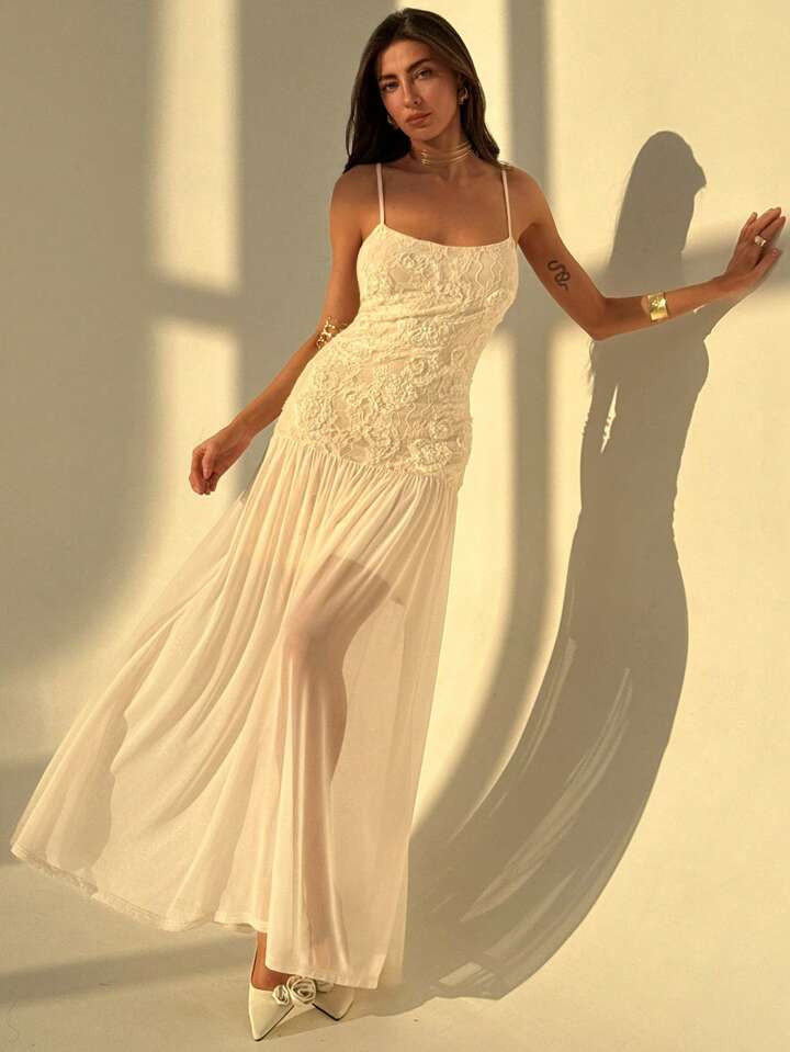 Aloruh Elegant V-Neck Fitted Lace Floral Mesh Patchwork Sleeveless Dress, Sweet & Slimming,Pastel Dresses For Women | SHEIN