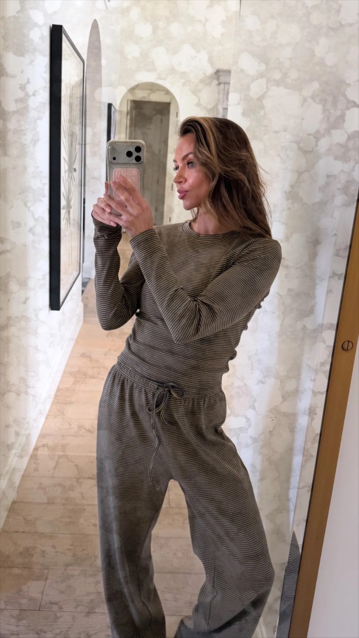 one of my favorite lounge sets from amazon 

#LTKootd #LTKSeasonal