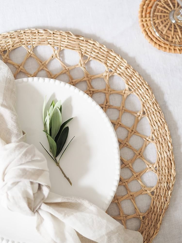Woven Stories - Handmade Woven Seagrass Placemat, Round Stylish Decorative Placement for Dining T... | Amazon (US)