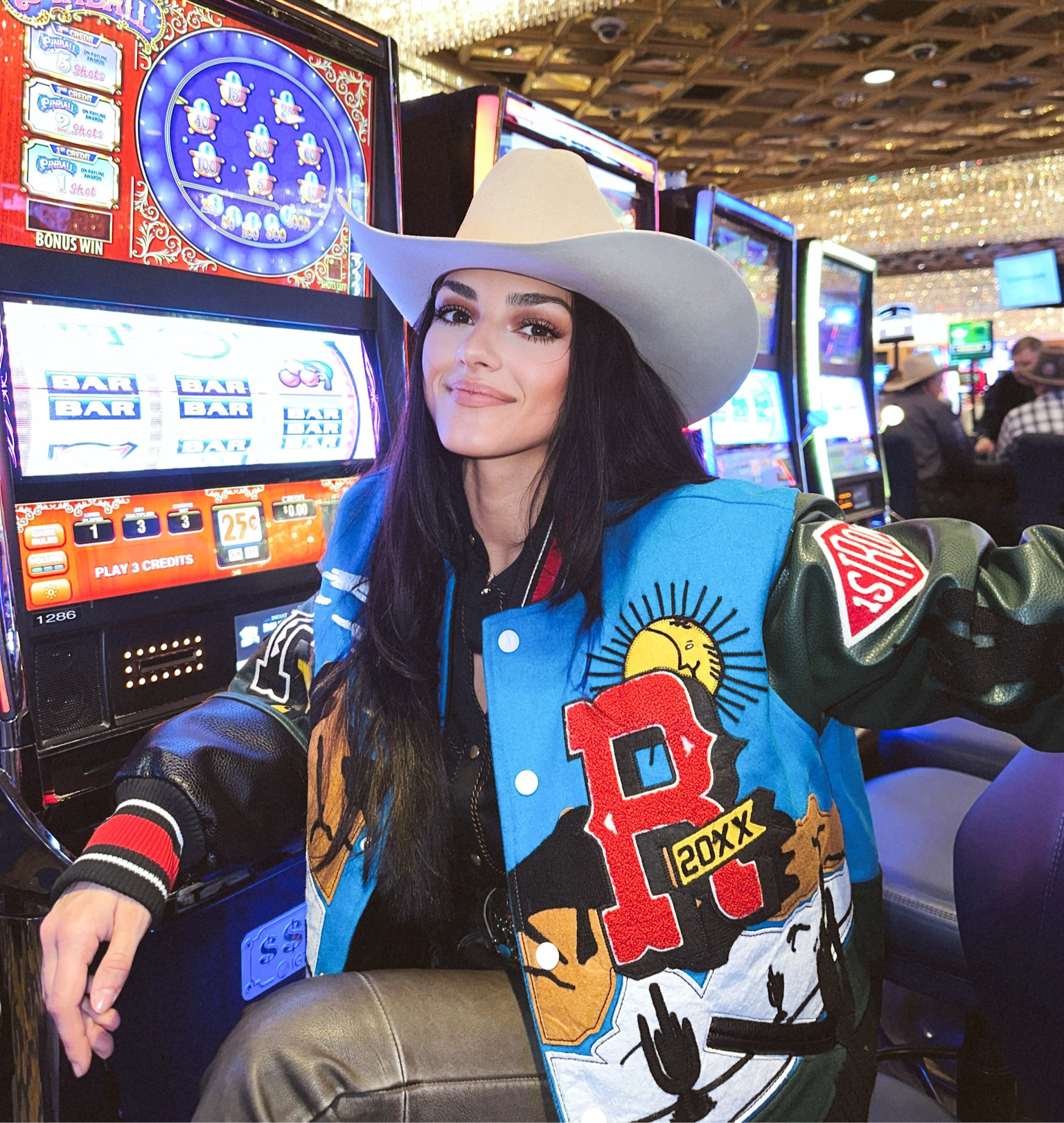 Still can’t deal with this jacket!!!! #newyearsoutfit

#LTKSeasonal #LTKGiftGuide