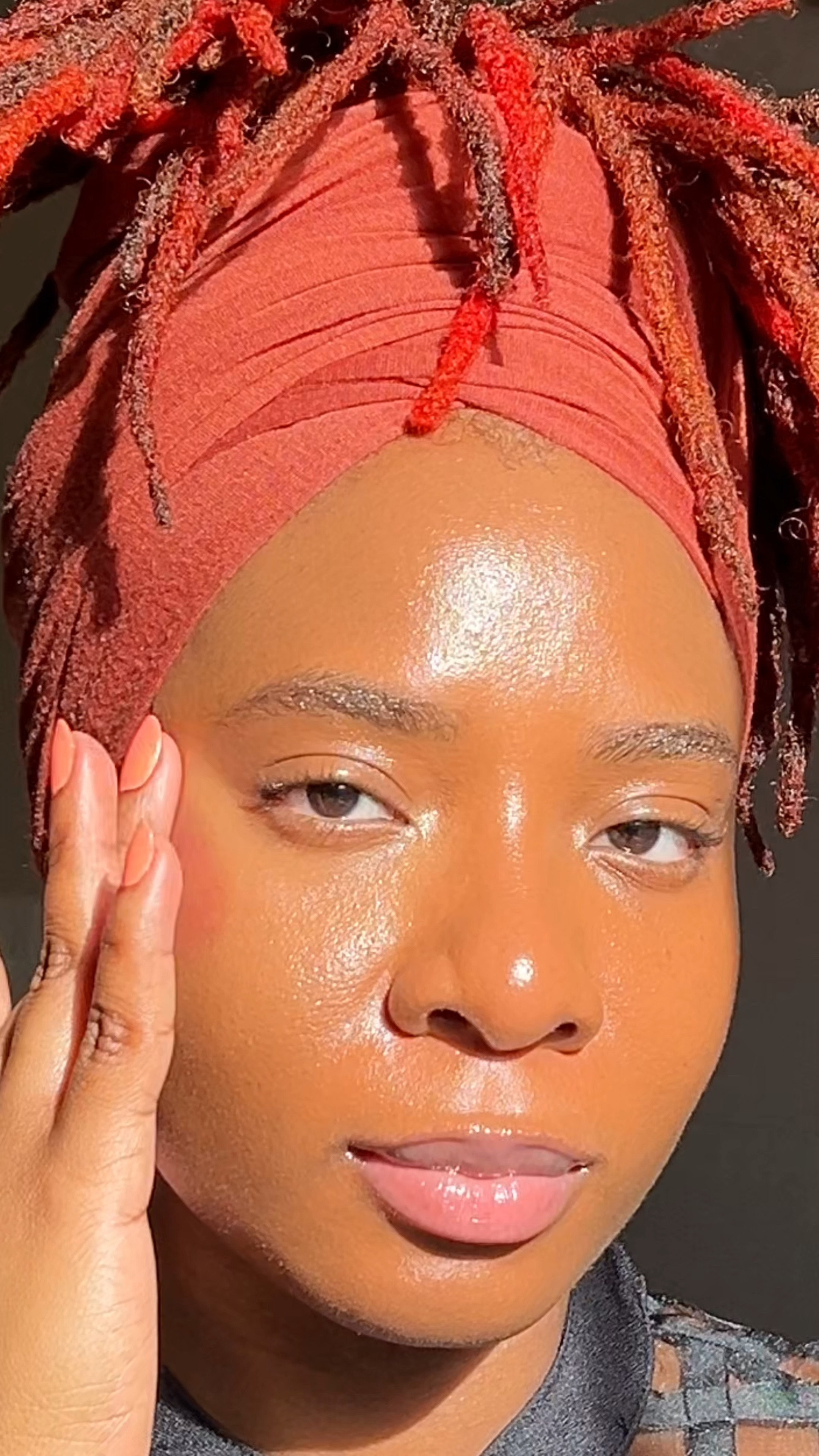 Sunkissed and Ready! ☀️✨ Let’s do my summer makeup with me! 💄

Big thanks to @milkmakeup for gifting me their amazing products! 🫶🏾

Here’s what I used:

- @milkmakeup Hydro Grip Primer
- @beekman1802 Milk Tint SPF 43
- @yslbeauty Touche Éclat Awakening Concealer Click Pen
- @milkmakeup Lip and Cheek Cream Blush Stick in Quickie
- @refybeauty Brow Tint Eyebrow Gel
- @nyxcosmetics ButterMelt Bronzer (also used as eyeshadow)
- @milkmakeup Kush High Volumizing Mascara
- @milkmakeup Hydro Grip Dewy Long-Lasting Setting Spray

Find all these products linked in my LTK Shop in my bio! 🛍️

#summermakeup #sunkissedglow #makeuptutorial #milkmakeup #summervibes #glowingskin #makeupinspo #summerbeauty #sunkissed