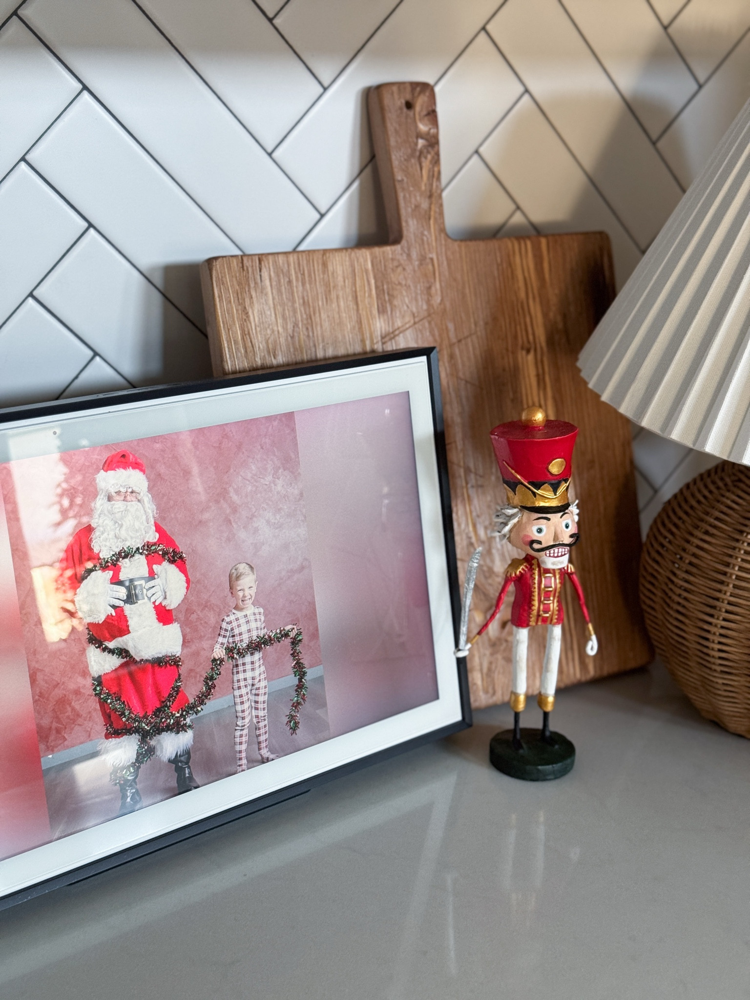 Festive holiday details I’m loving in our kitchen. We love our Skylight Photo Frame to keep our favorite memories on display. 

Neutral Christmas - Christmas Decor - Holiday Decorating - Digital Frame - Tech Gifts - Family Gift - Mother In Law Gift - Couples Gift 


#LTKFamily #LTKHoliday #LTKGiftGuide