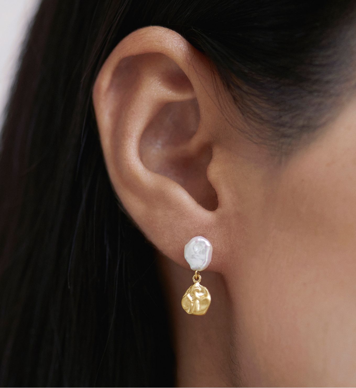 Keshi Pearl Stud Drop Earrings | Monica Vinader (Global)