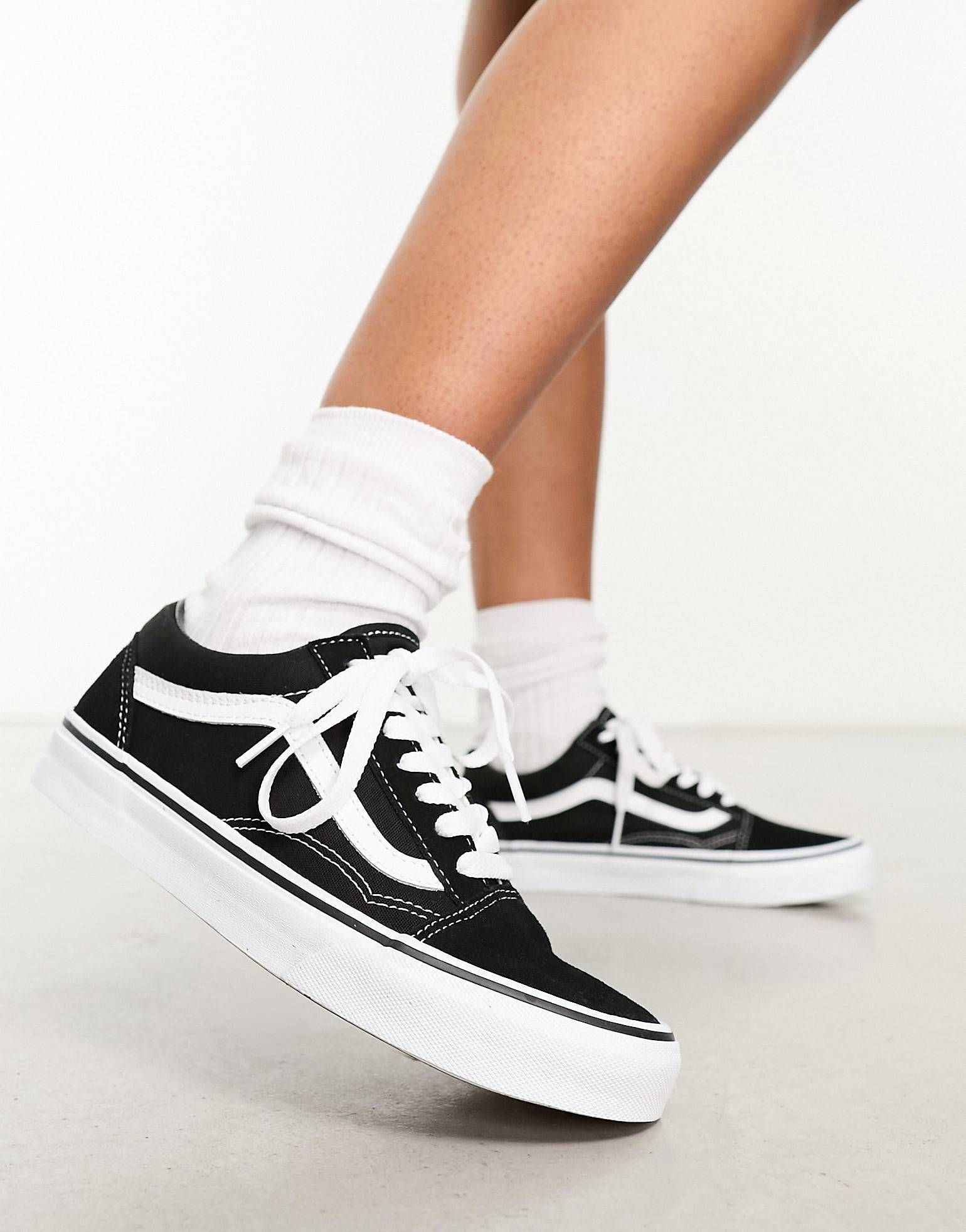 Vans Old Skool sneakers in black and white | ASOS (Global)