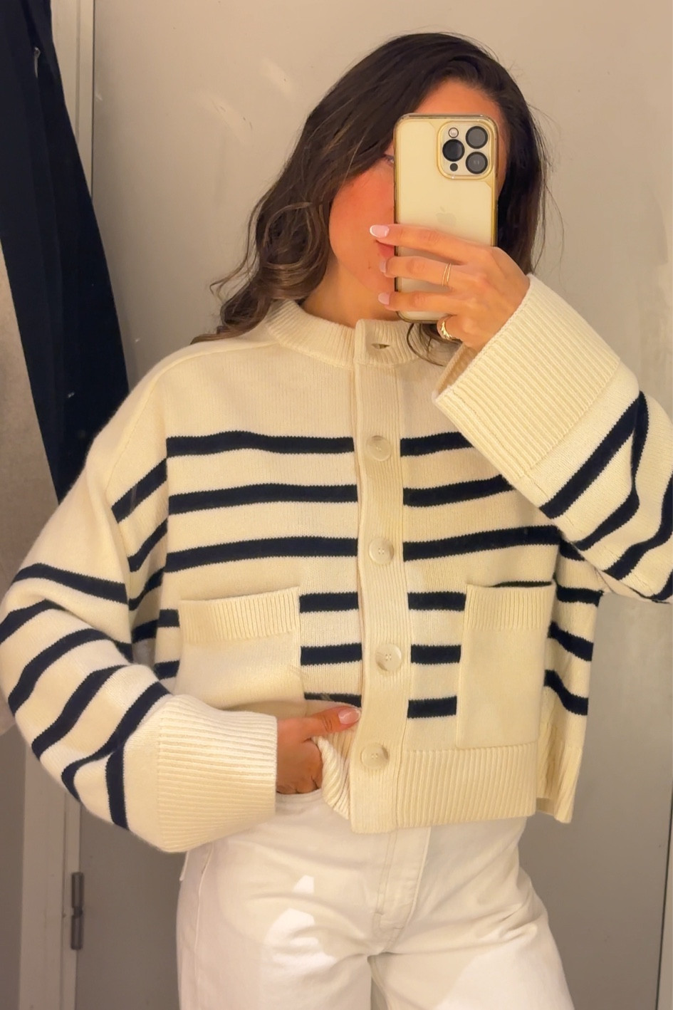 Striped cardigan, white pants, white trousers, neutral look, capsule wardrobe, everyday casual look, ootd, spring staples, all white look, early spring looks

#LTKSeasonal #LTKeurope #LTKSpringSale