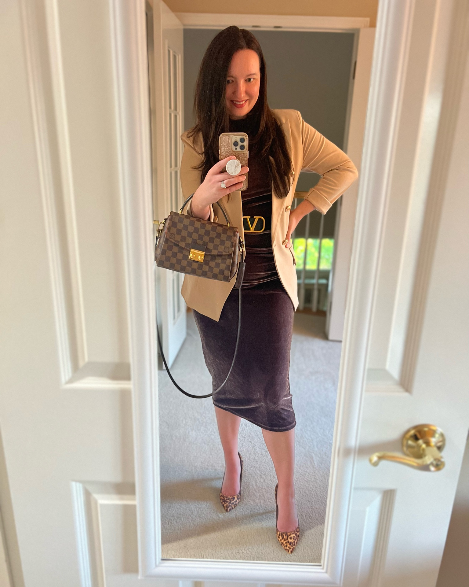 Brown velvet midi dress I’m currently obsessed with from Target!!!

#LTKworkwear #LTKSeasonal #LTKstyletip