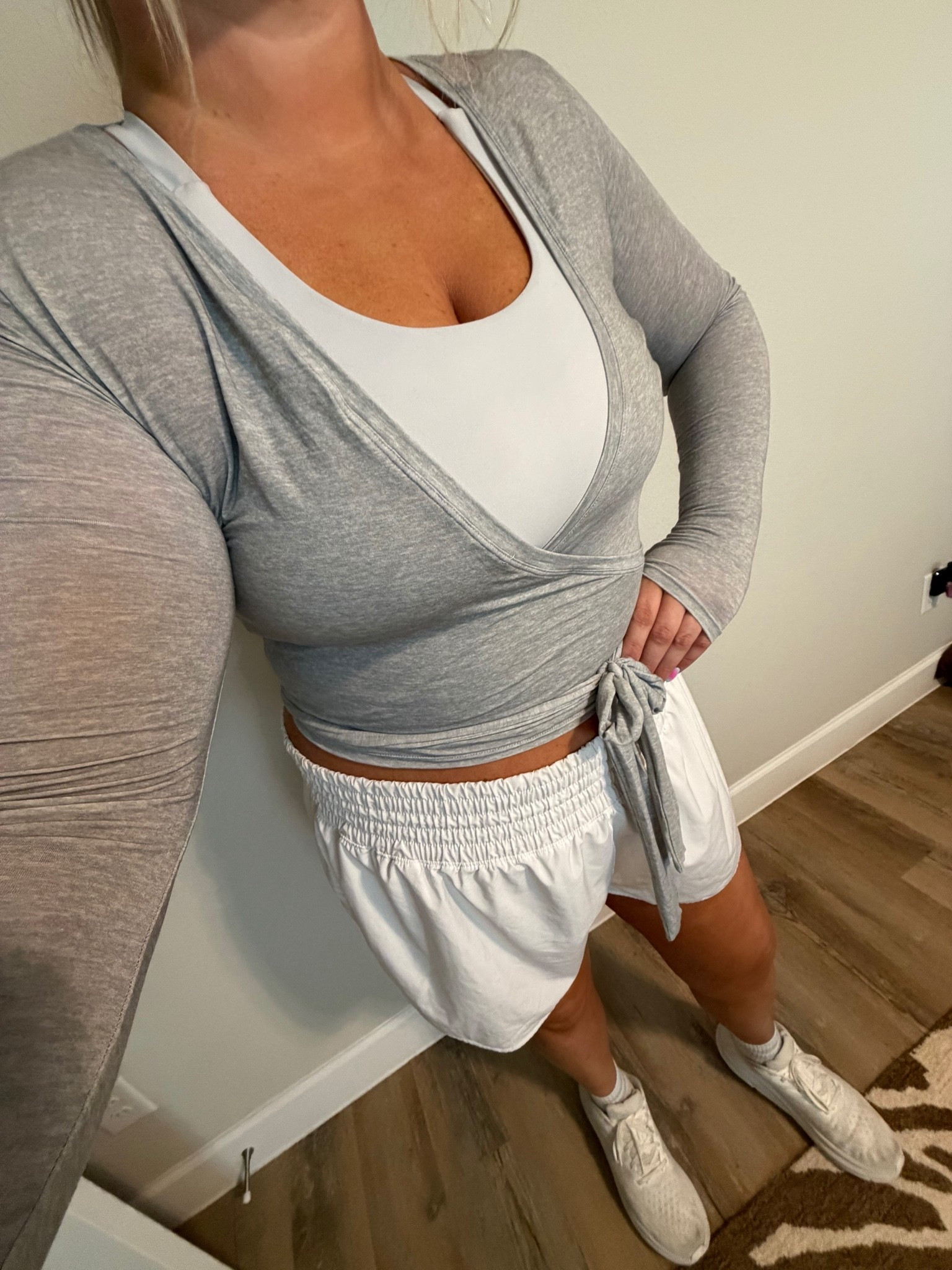 Top: xxxl
Sports bra: 1x
Shorts: xxl

#LTKPlusSize #LTKActive #LTKTall