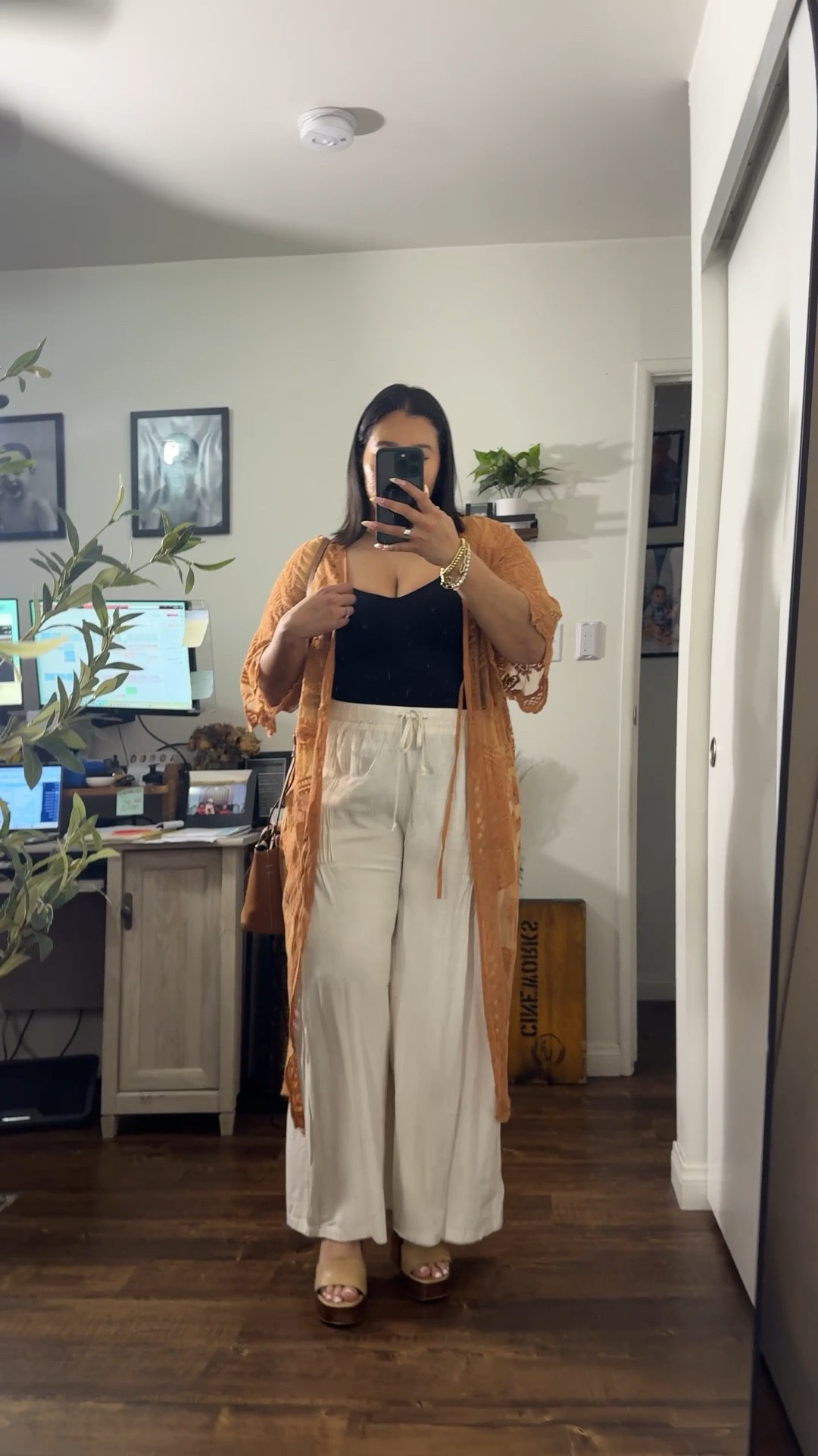 Easy casual elevated outfit that is tummy friendly and arm friendly as well. Perfect for spring/ summer/ vacation 

Kimono - one size 
Bodysuit - large / tts 
Linen pants - large / tts / elastic waistband/ tummy friendly 
Heels - 8.5/ tts

Spring outfit 
Summer outfit 
Vacation outfit 
Resort outfit 
Brunch outfit 
Date night outfit 
Midsize fashion
Midsize outfit 
Curvy fashion 

#LTKootd #LTKPetite #LTKMidsize