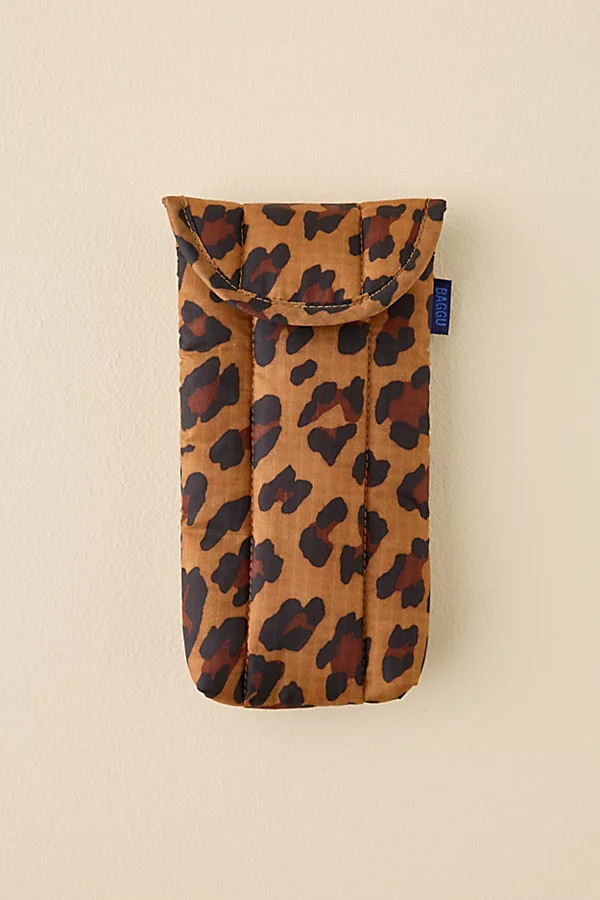 BAGGU Puffy Glasses Sleeve in Leopard, Women's at Urban Outfitters | Urban Outfitters (US and RoW)