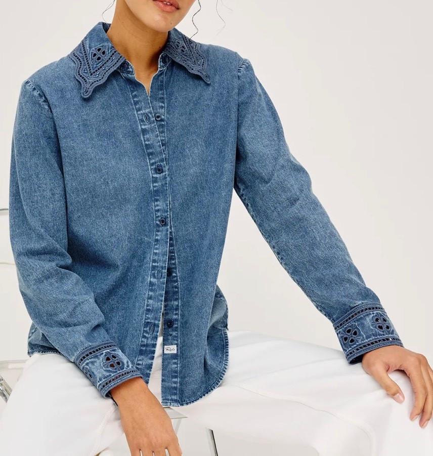 Rails
Bethany Denim Long Sleeve Top

#LTKOver40 #LTKWorkwear #LTKmomlife