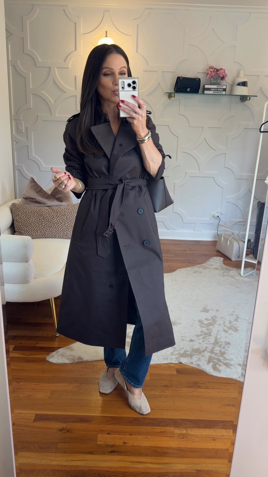 The chic-est trench. Such a great length and also timeless! I did my true size small and linked to other favorites for fall!

#quincepartner @Quince