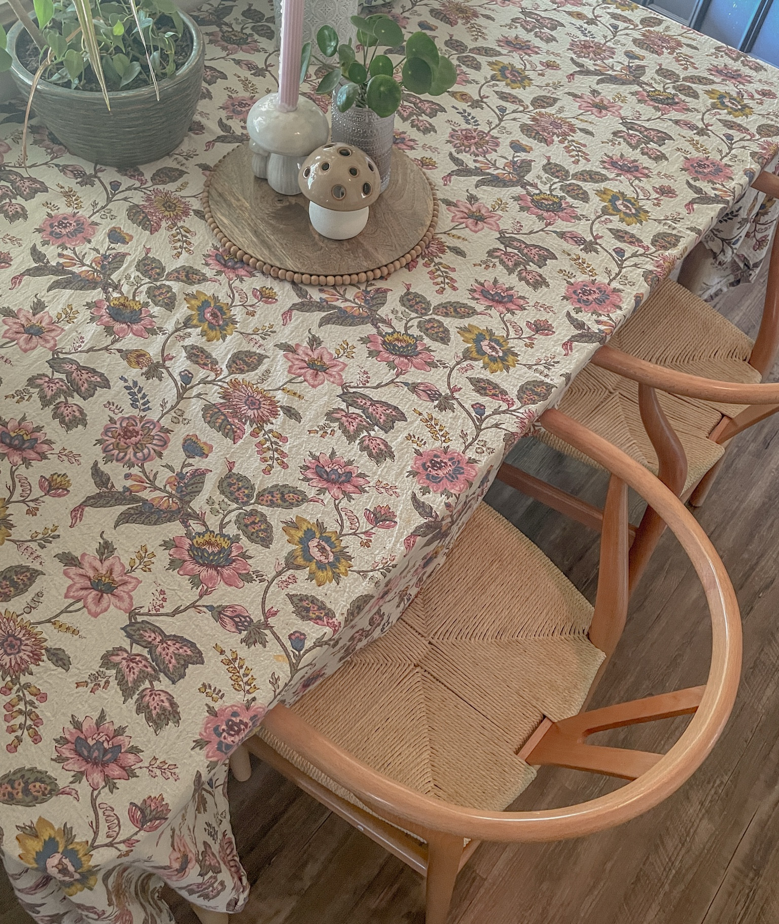 Boho Kitchen Chairs and table cloth🌿🌸✨ 

#bohohome #kitchen #homedecor


#LTKHome