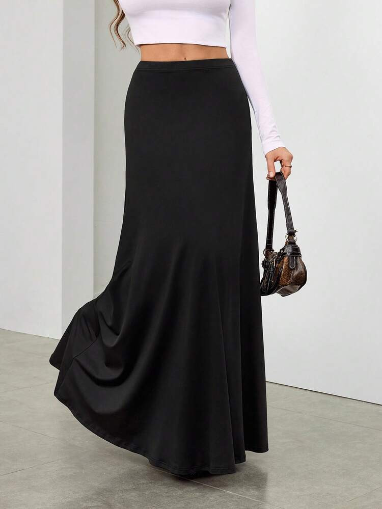 SHEIN Tall Women Elastic Waist Solid Color Simple And Fashionable Long A-Line Skirt,Ladies Casual Asymmetrical Maxi Regular Fit Natural Black Plain Women Skirts,Spring/Fall,Casual Daily Wear Black Skirt Long Skirt Curve Modest Skirts Flare Skirt | SHEIN