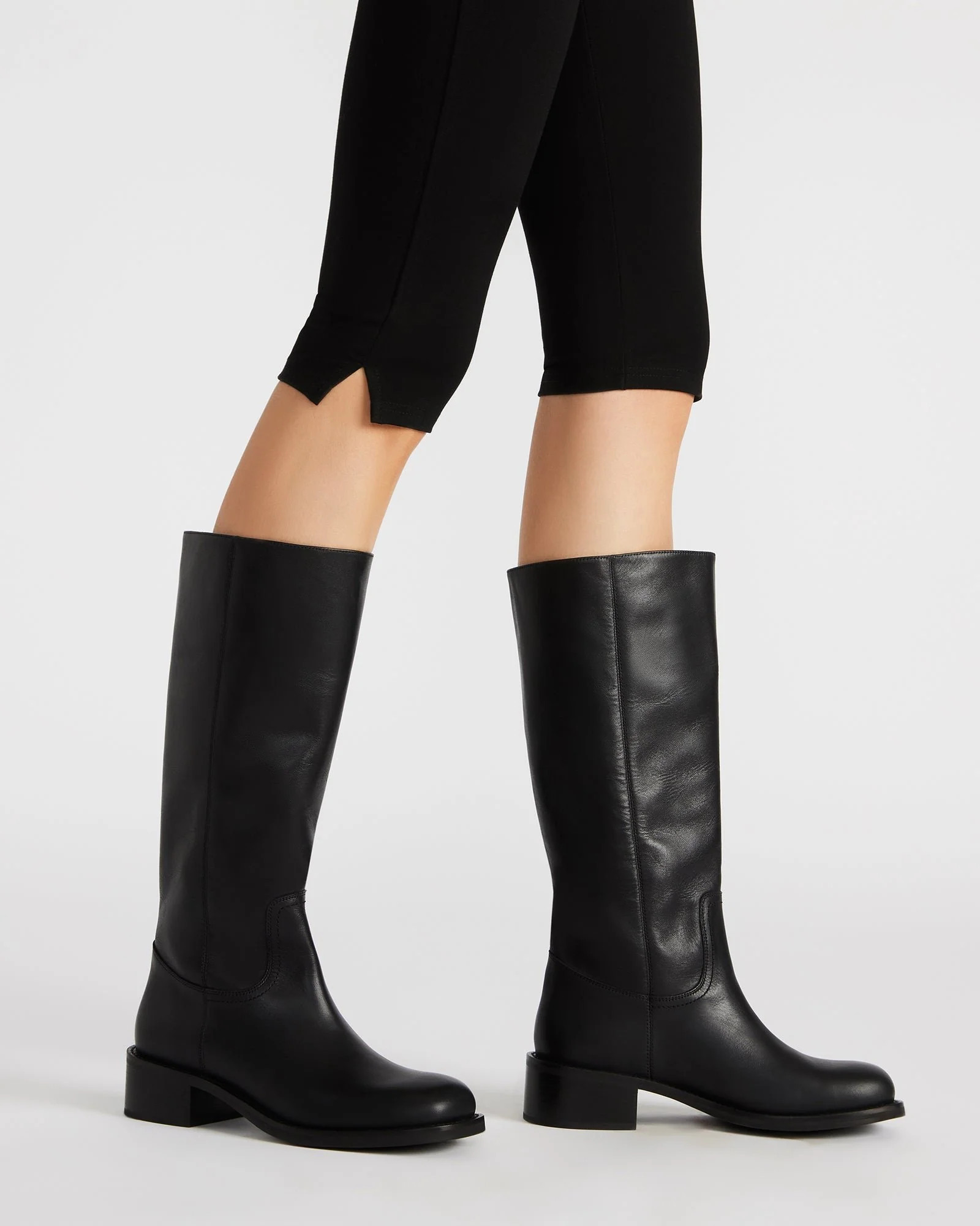 RIGGS Black Leather Square-Toe Women's Boot | Steve Madden (US)