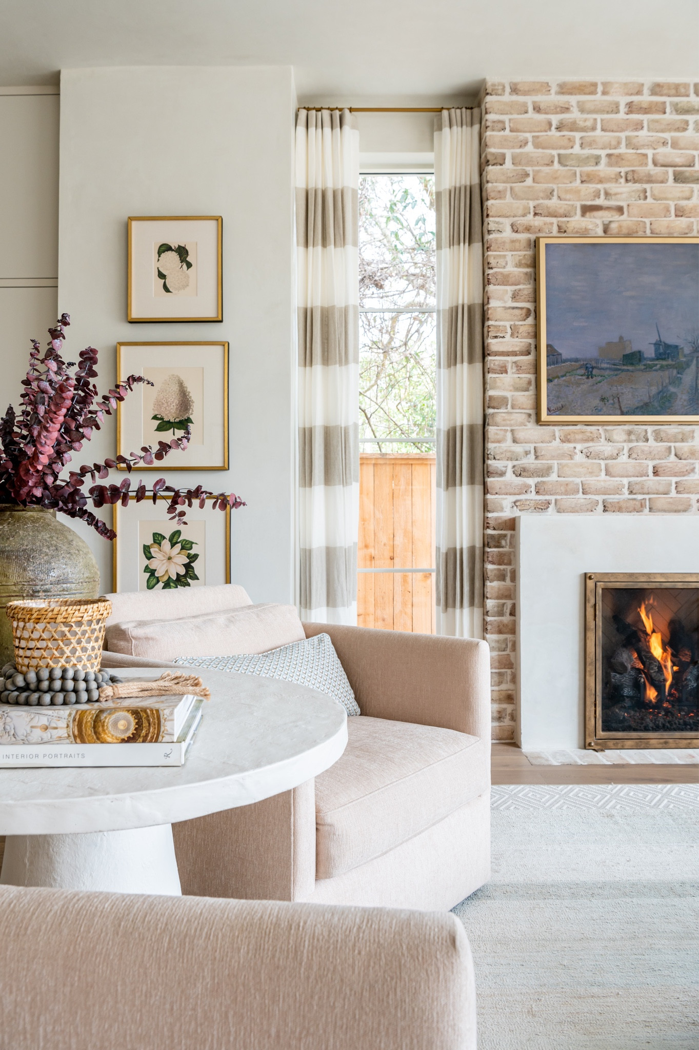 Living Room Design. Family Room Goals. Great Room Design Inspo. Living Room Inspiration. Luxury Interior Design. 🤍

#LTKFind #LTKhome #LTKfamily