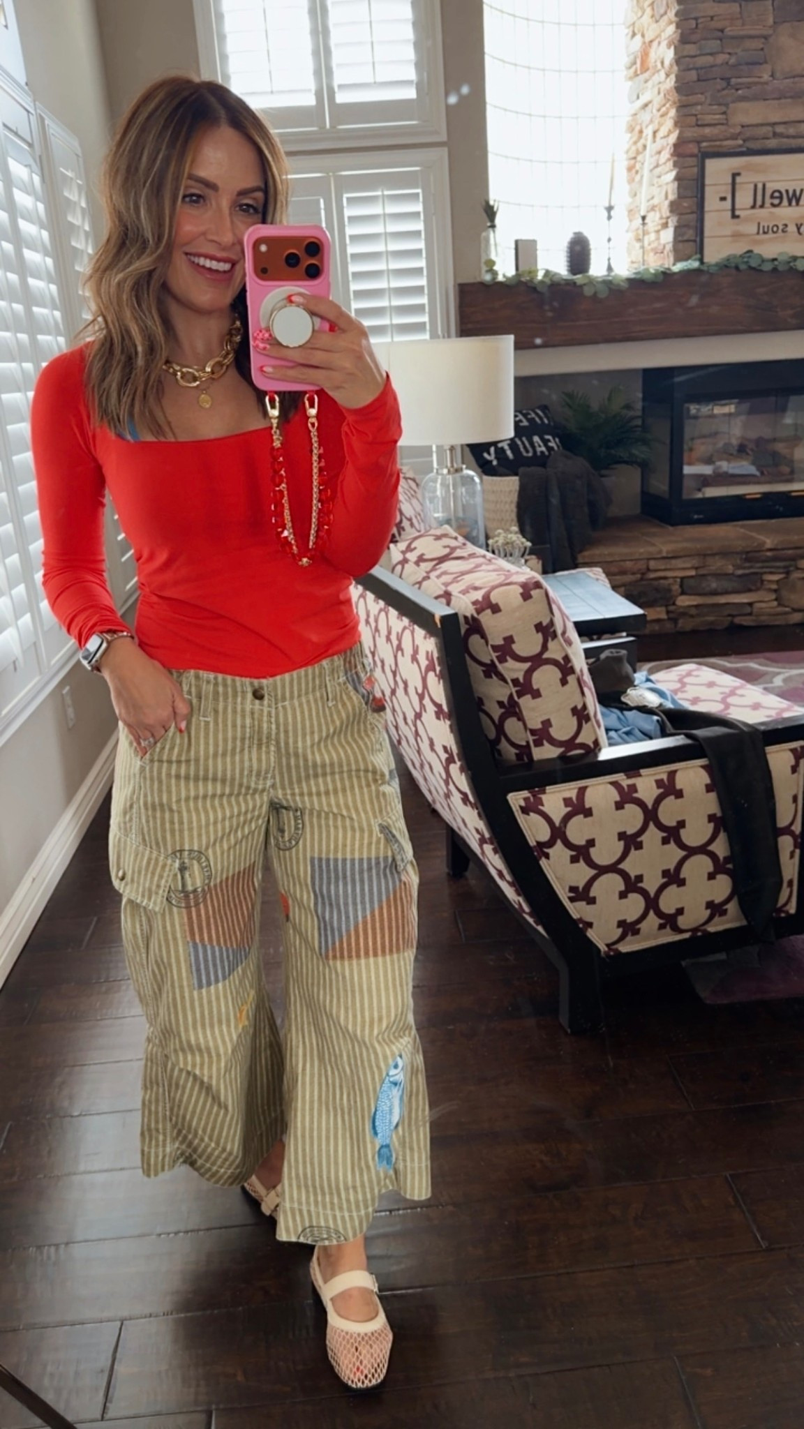 I’m obsessed with these pants and every detail on them❤️❤️- on repeat for spring and summer! 

#LTKmomlife #LTKOver40 #LTKootd