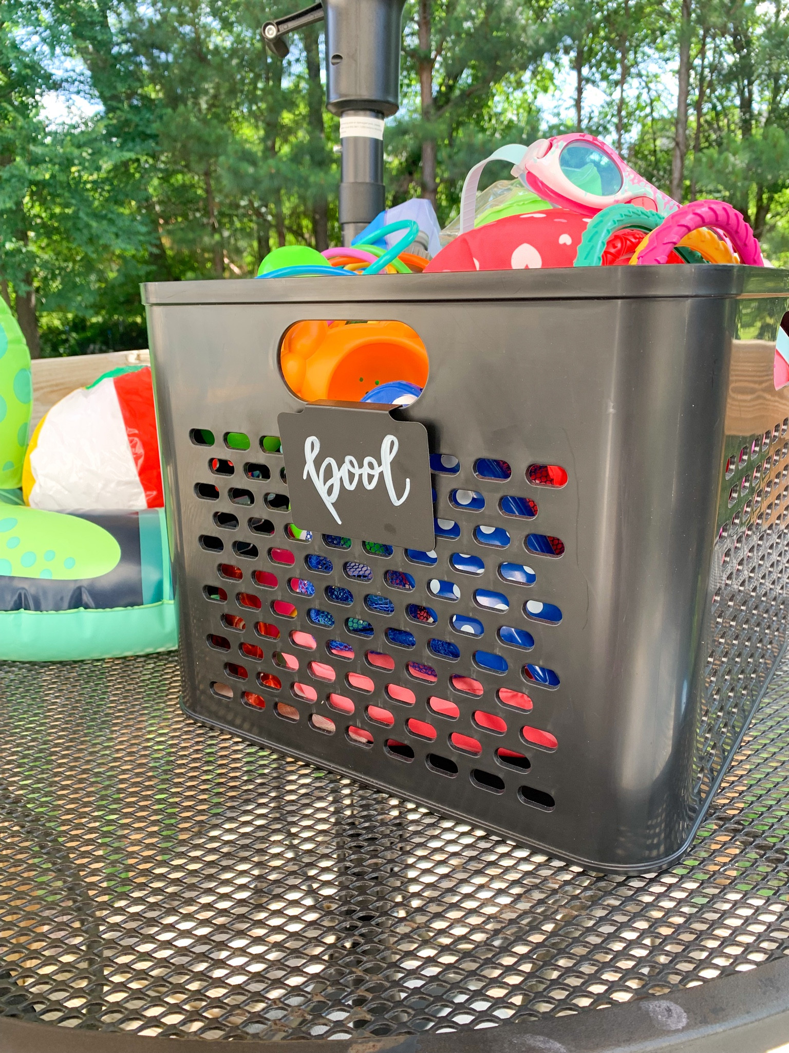 Happy Memorial Day everyone! 🇺🇸

Time to pull the pool toys out of storage and dream of warmer weather ☀️ 

Our theme this week is all things SUMMER. We’ll be sharing our favorite travel hacks, lake products and beach gear to help you simplify your storage needs while enjoying your summer traditions.