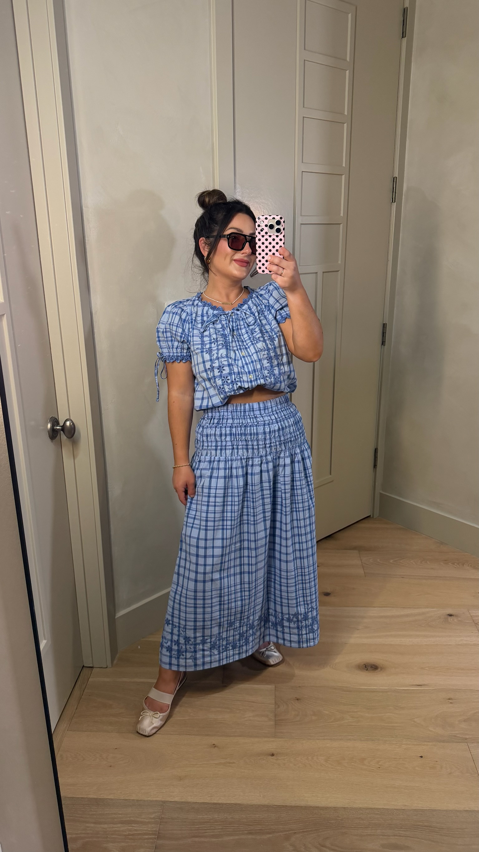 Cutest gingham cotton set! 

Puff sleeve top and maxi skirt 
Size small

Petite friendly
5'0" 140lbs 

#LTKSeasonal #LTKootd #LTKPetite